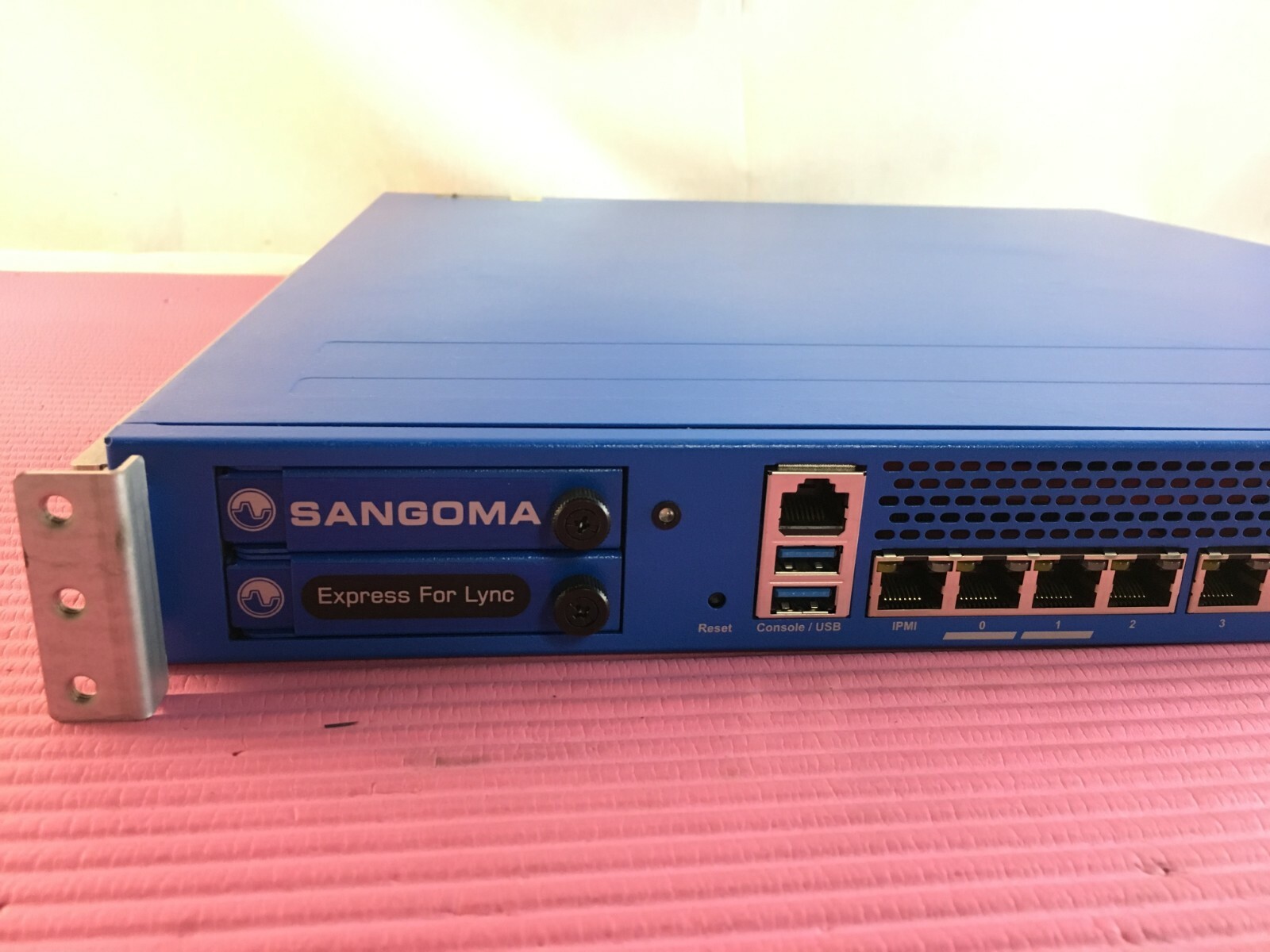 Sangoma NetBorder Carrier SBC with 2x 240GB SSD