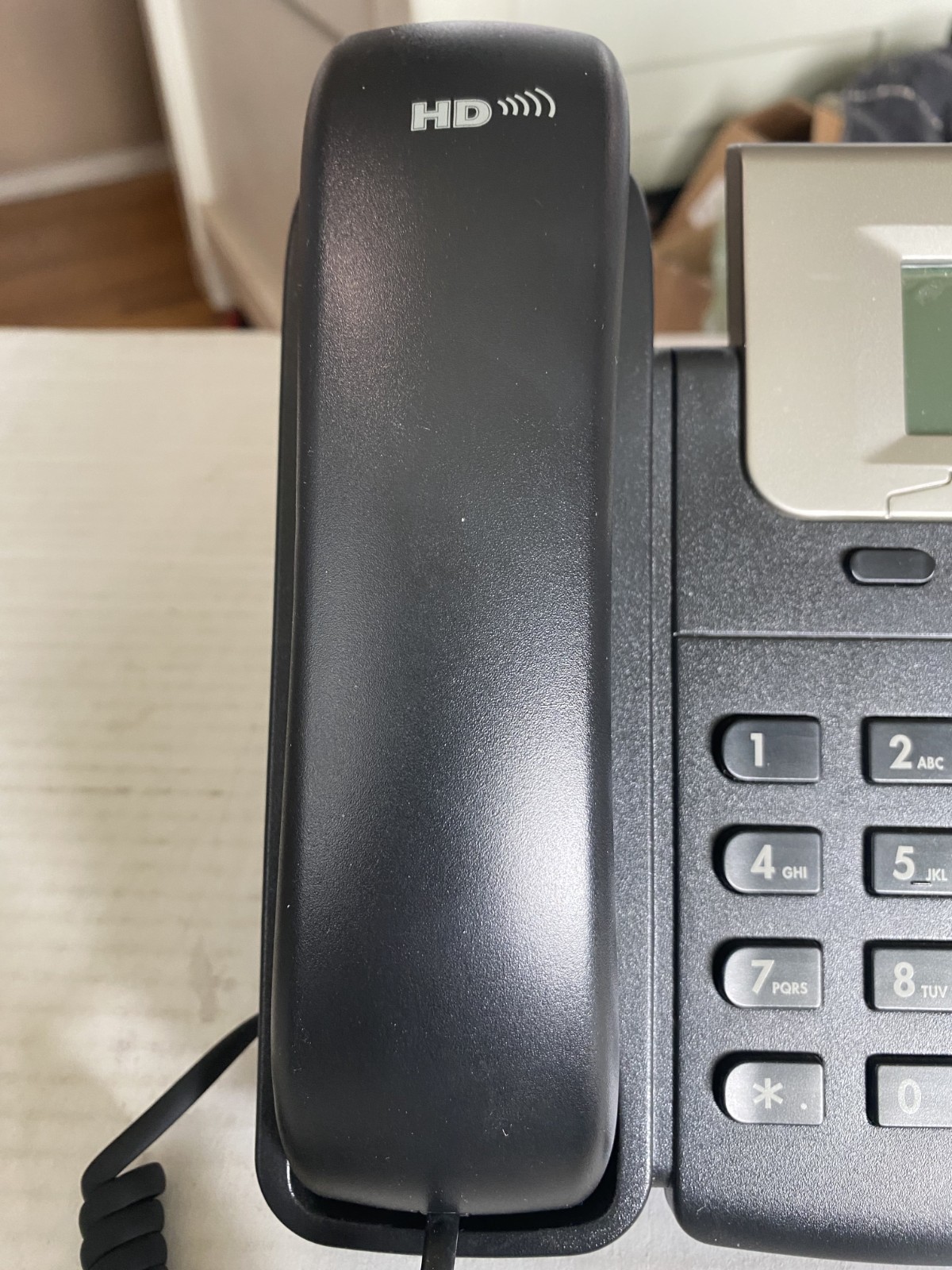 Yealink SIP-T21P E2 2-Line IP Phone Ethernet Speakerphone Headset Black