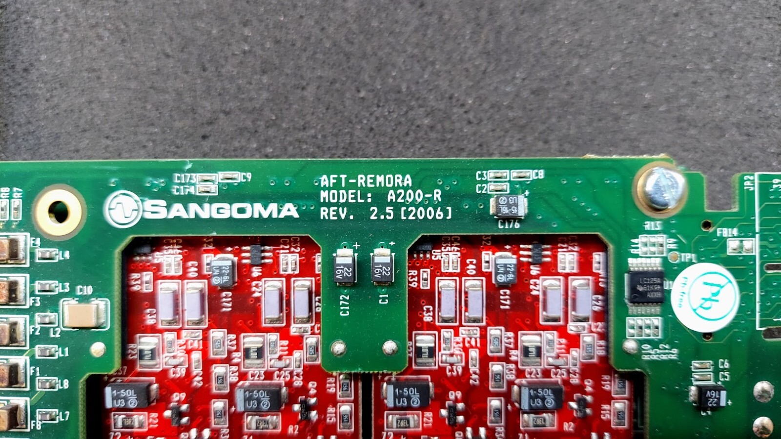 Sangoma AFT-Remora A200-R w/ SANGOMA AFT BASE