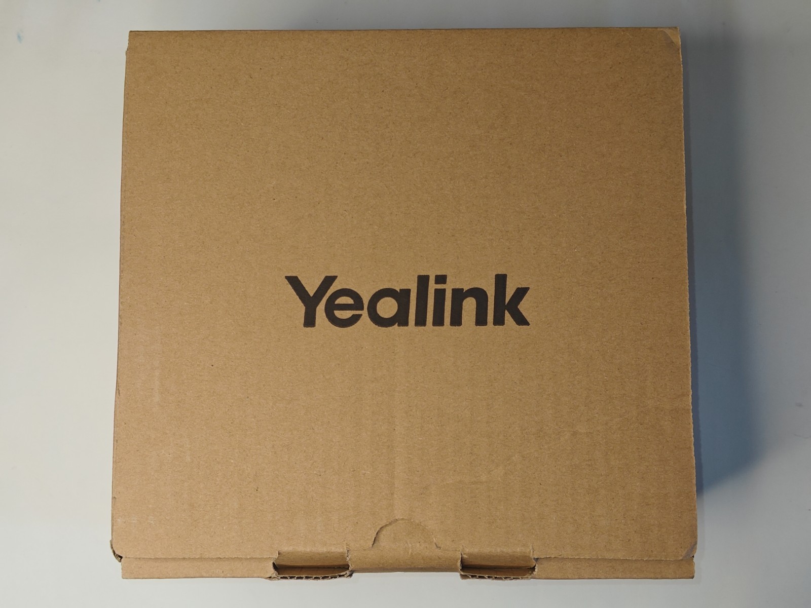 Yealink SIP-T21P E2 2-Line Enterprise IP VoIP Phone PoE + Power Adapter CIB
