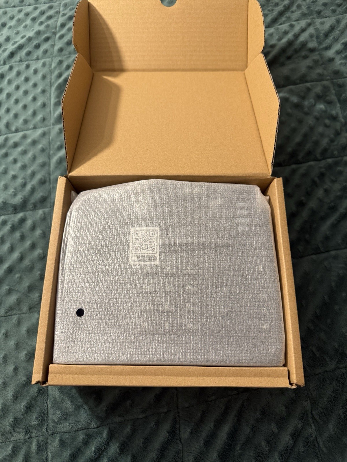 Brand New Yealink SIP-T33G Classic IP Phone