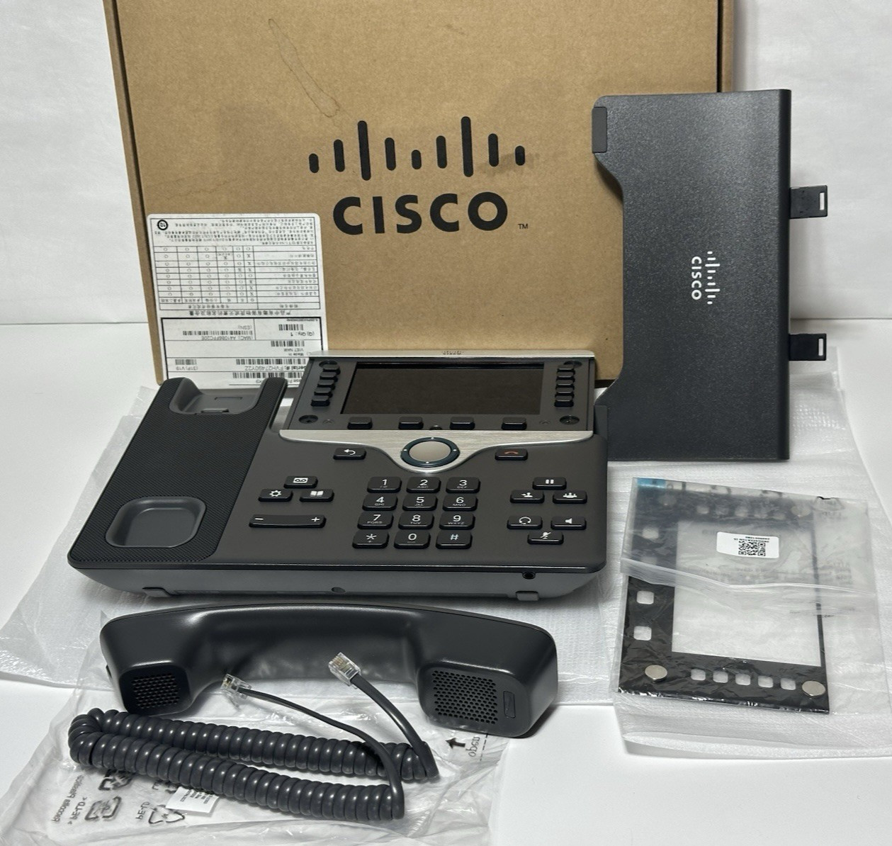 Cisco CP-8851 CP-8851-K9 V19 IP Office Phone w/ Cord, Handset & Stand -No AC