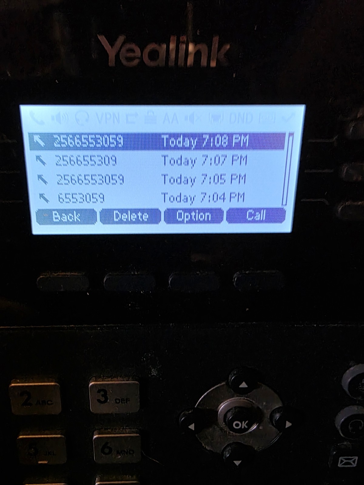 Yealink SIP-T42S Corded IP Phone NOTE: KICK STAND IS BROKEN BUT TESTED & WORKING