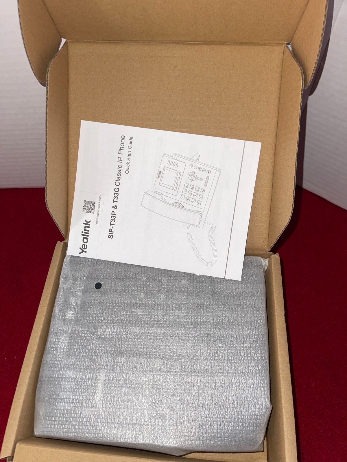 Yealink SIP-T33G IP Phone New in Box -4 VoIP Lines 2.4” Color Gigabit Ports NEW