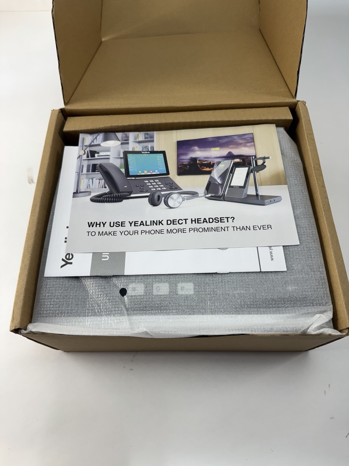 Yealink 4.3″ LCD Gigabit IP Business Phone – Gray (SIP-T46U) Free Shipping USA