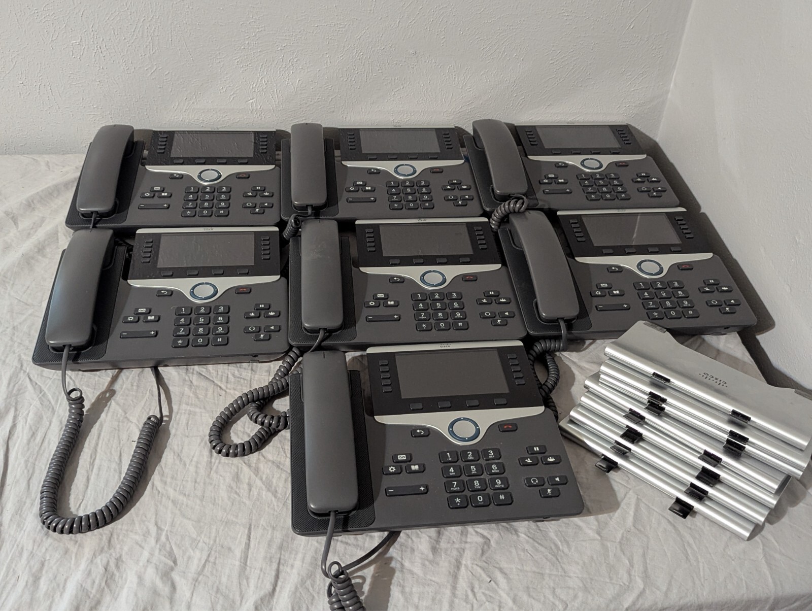 Cisco – CP-8841-K9 – VOIP Phones (7) w/ Stand – No AC, Needs PoE – AS-IS