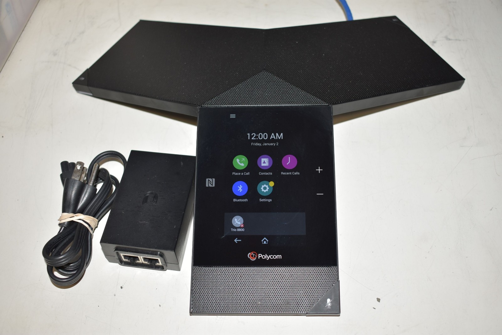 POLYCOM TRIO 8800 IP CONFERENCE SPEAKER PHONE 5″ LCD WI-FI BT POE INJECTOR INCL