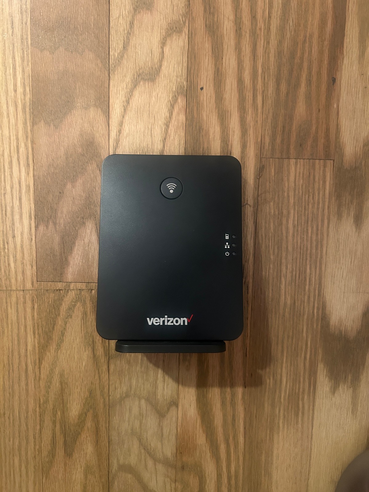 Verizon Yealink W70B DECT IP Base Station No Handset Or Power Cord