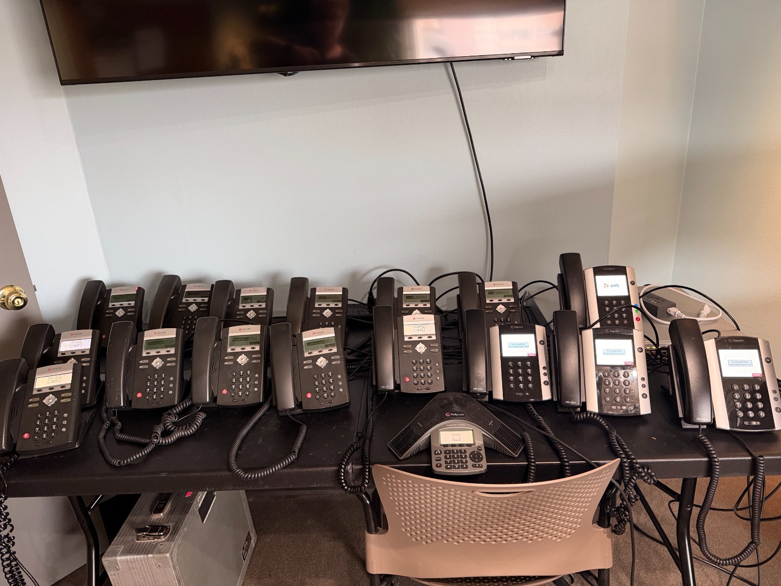 Polycom VoIP Phone Lot of 22 phones (see description) Free Shipping