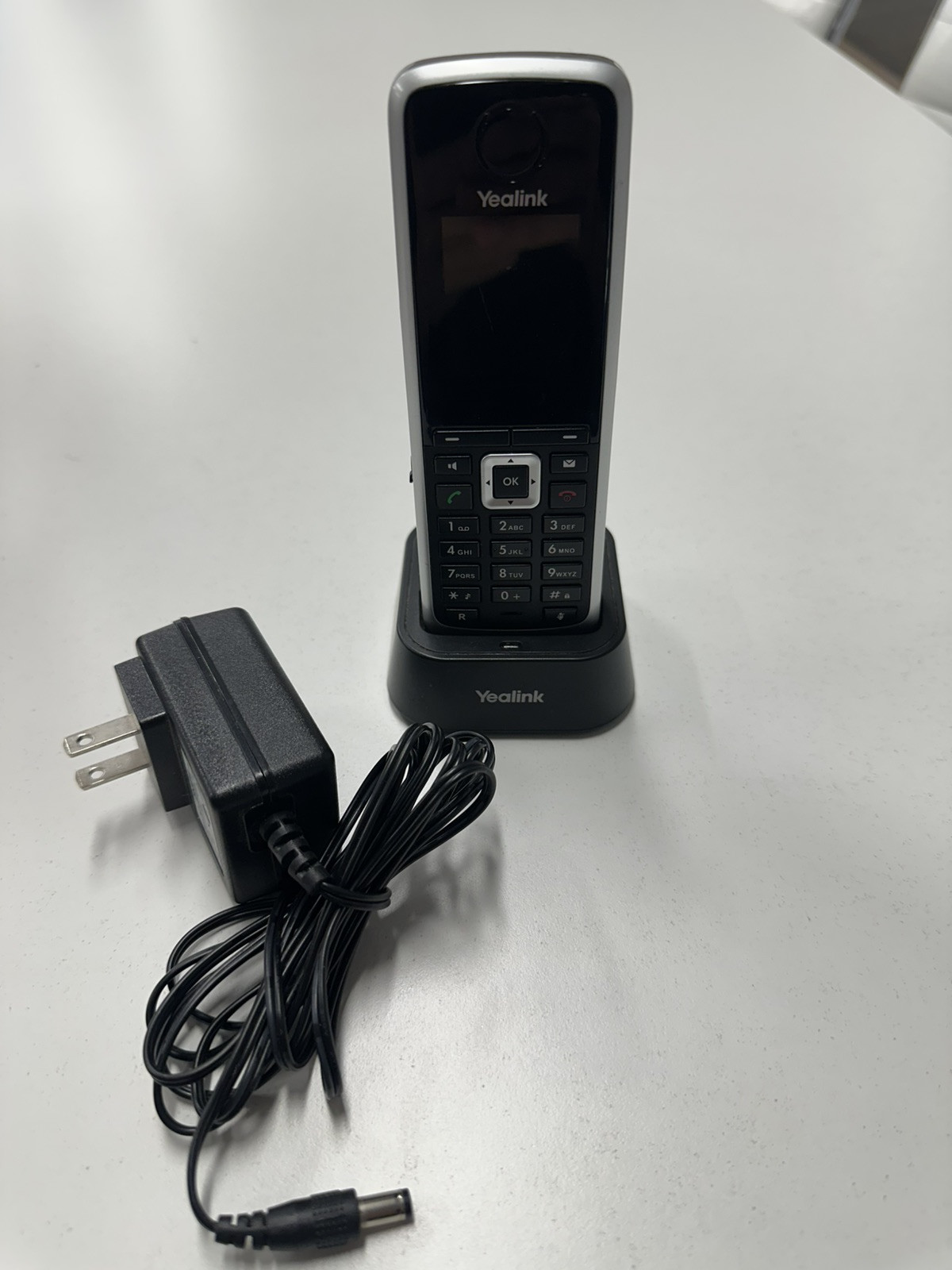 Yealink W52P With Charging Base And Power Adapter