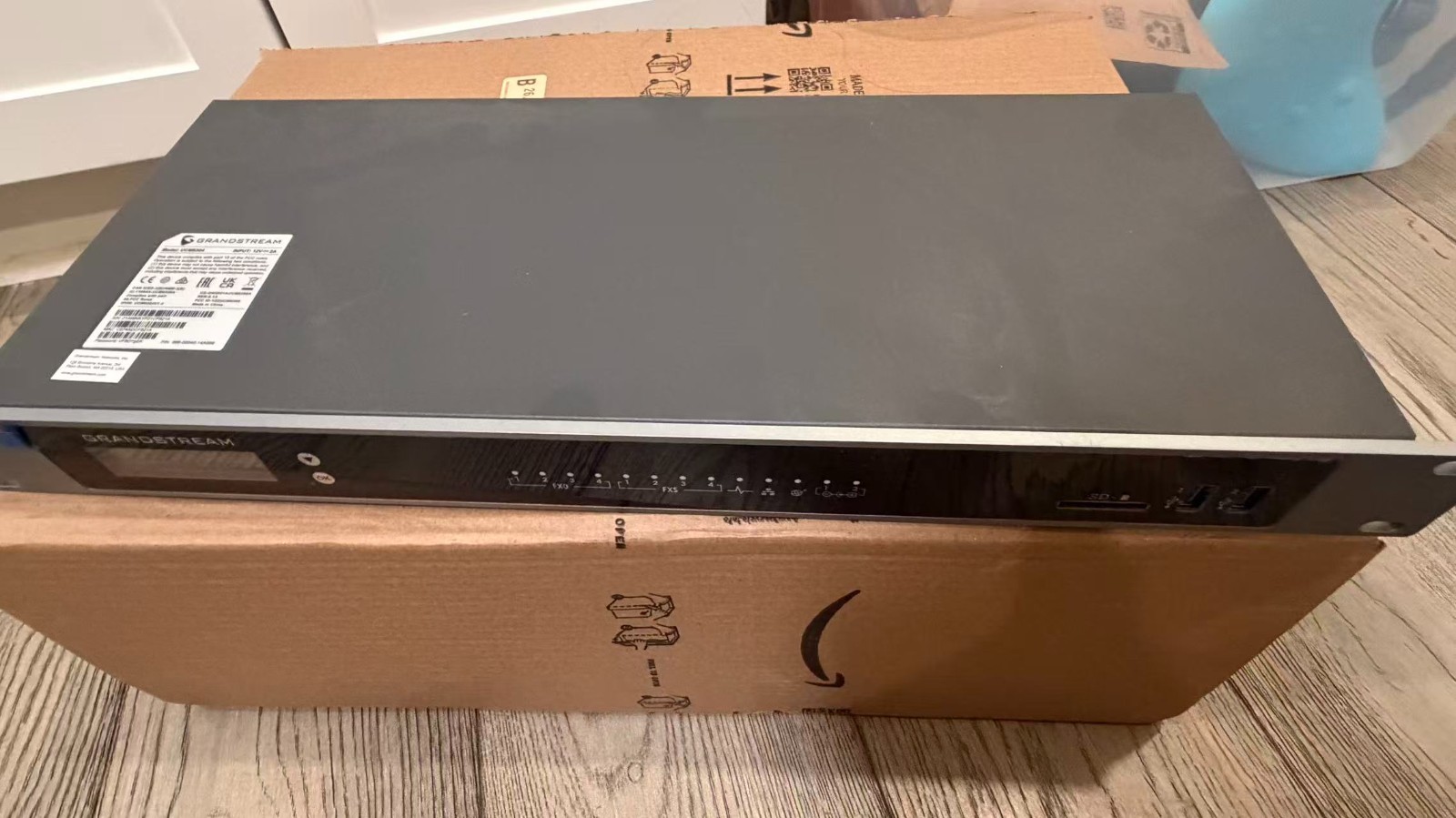Grandstream UCM6304 IP PBX 4 FXO 4 FXS Ports Desktop Rack-Mount
