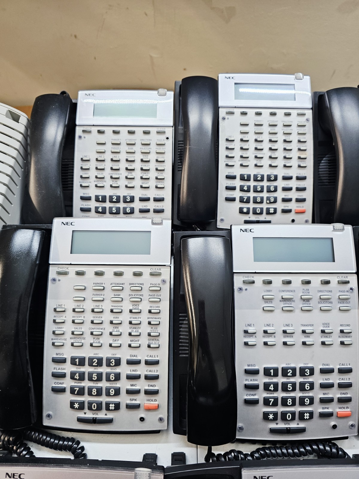 2004 NEC Aspire IP1NA-KSU-S1 System w/ 8hr Intra Mail & 14 Phones – From Working