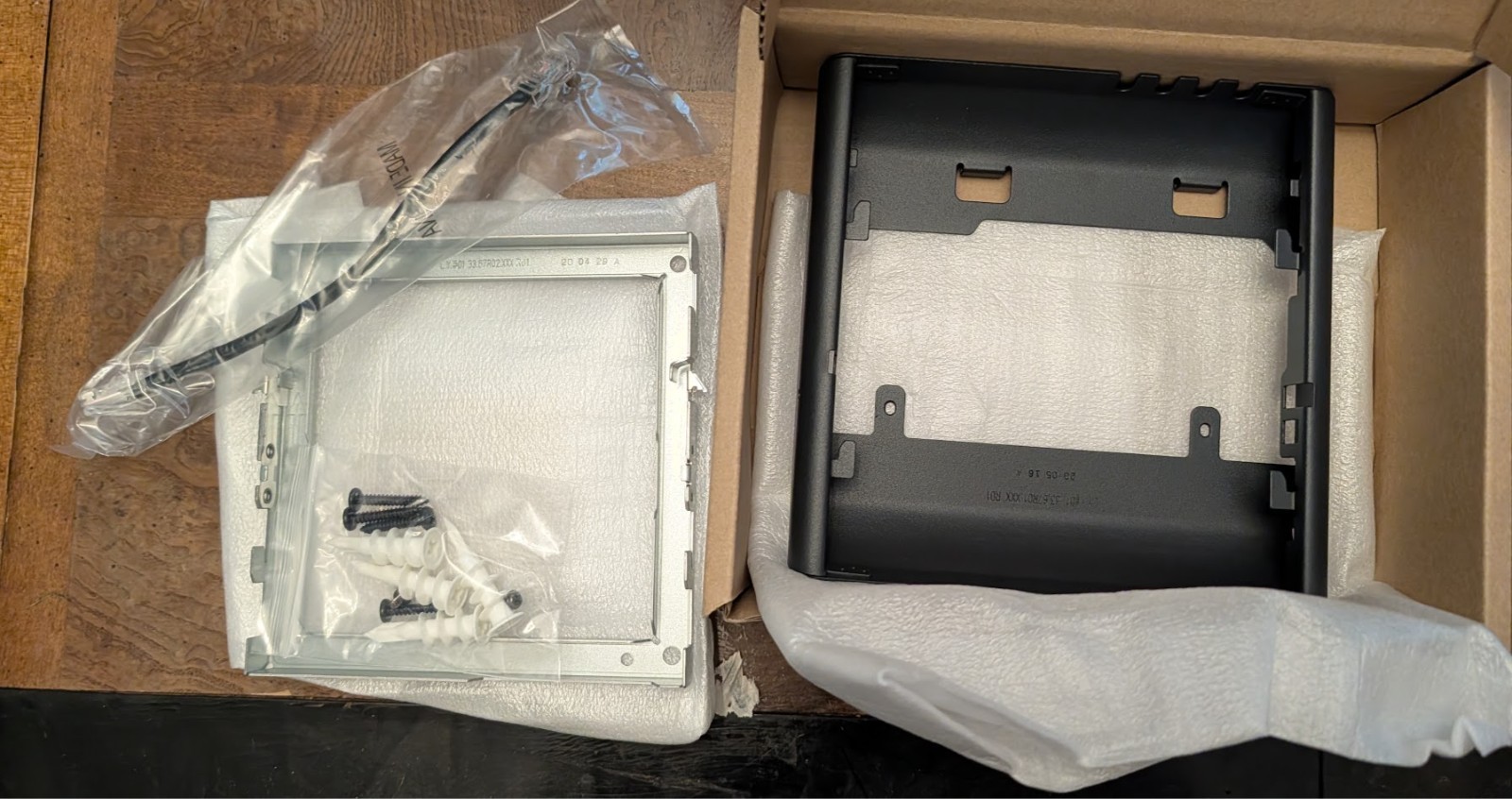 Cisco CP-7800-WMK= Wallmount Kit for Cisco IP Phone 7800 Series