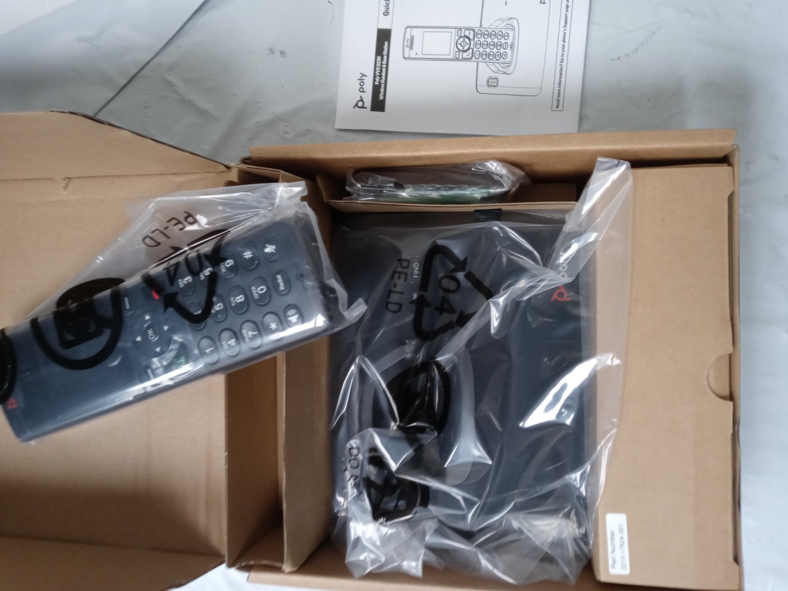Polycom VVX D230 DECT IP Phone Kit 2200-49230-001