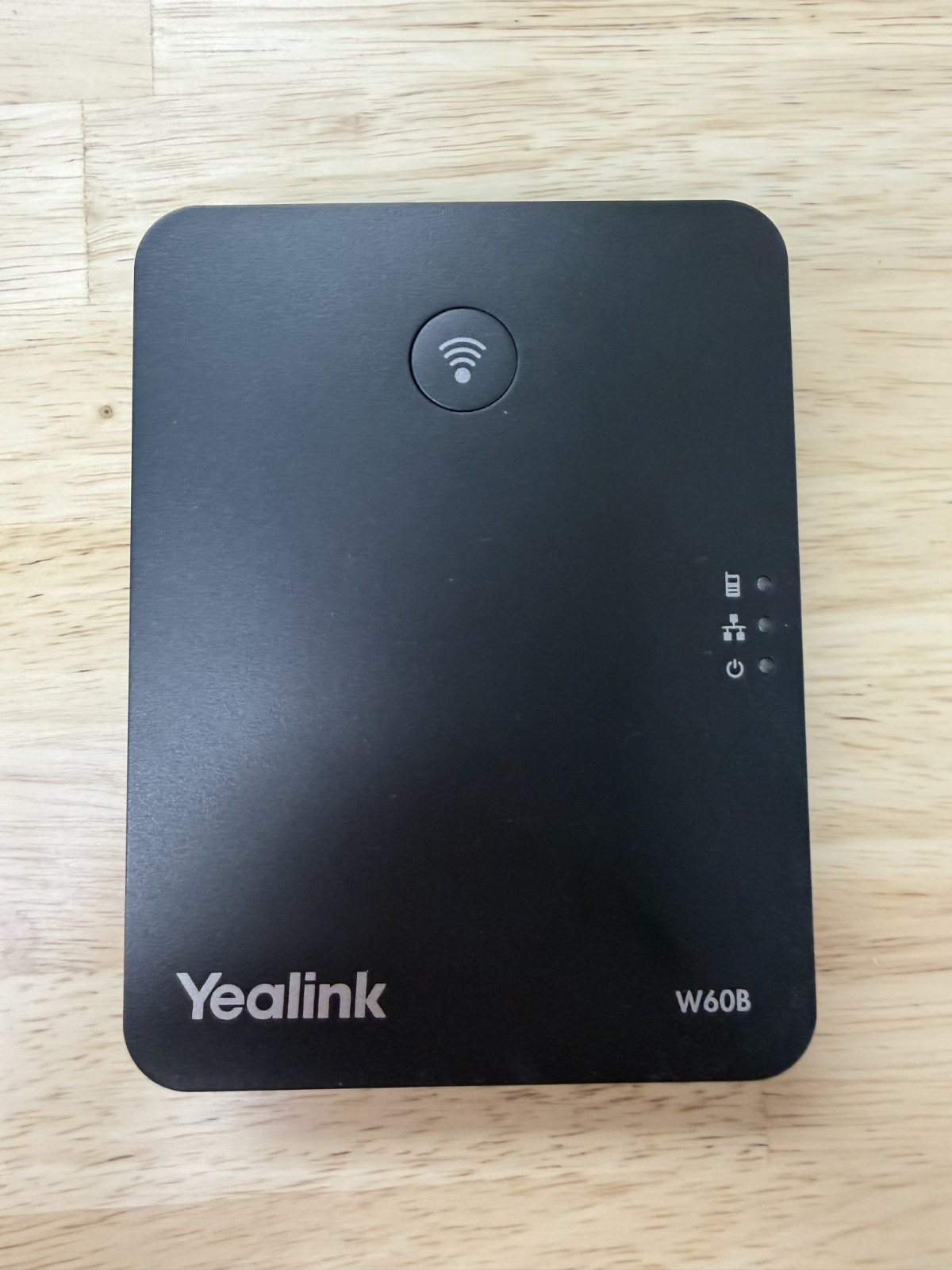 USED – Yealink W60B DECT IP Phone Bundle | Handset + W60B Base Station