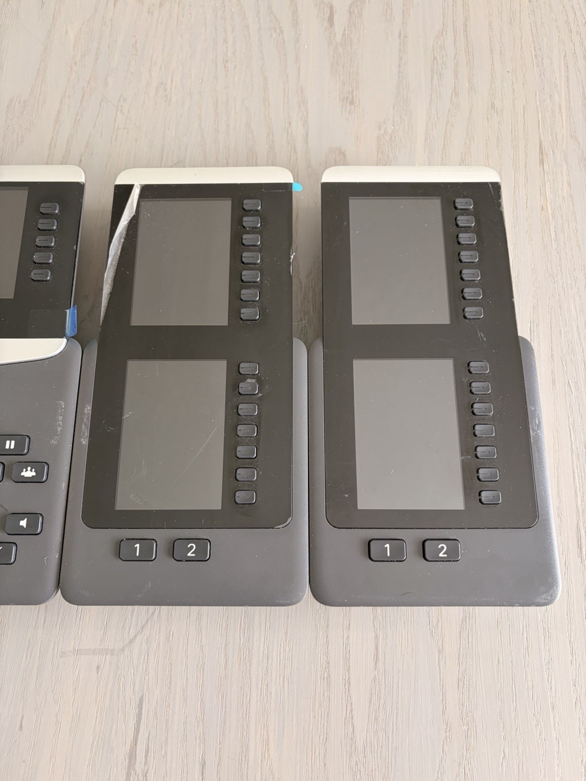 Cisco CP-8861 Phone w (2)CP-8800-A-KEM Key Expansion Module NO HANDSET&STAND(U17