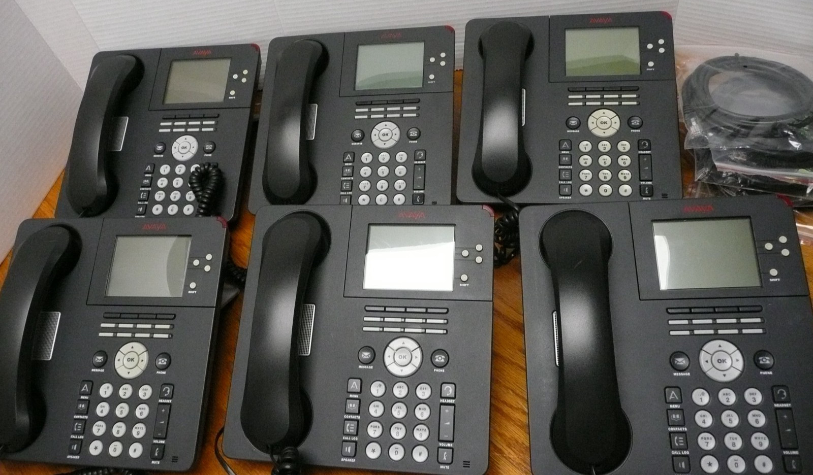 Lot of 6 AVAYA 9650 Office IP Phones – TESTED w/ Handsets & Stands