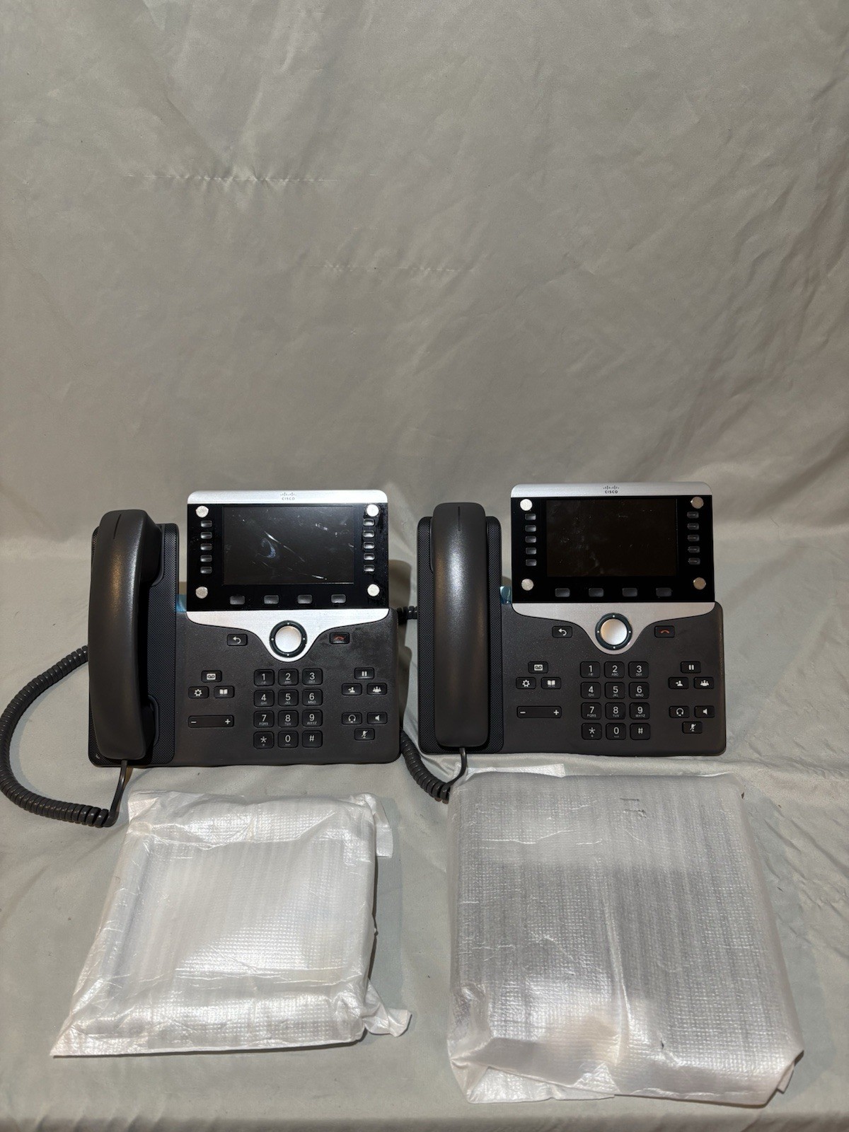 (2) Cisco CP-8851-K9 Unified IP VoIP Phones w/Stands