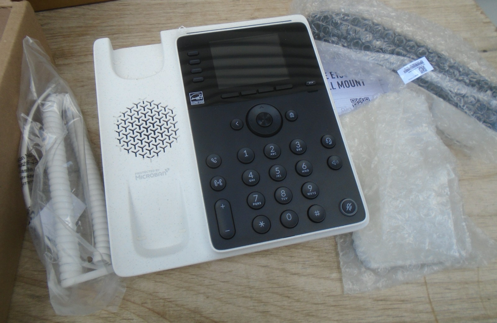 Poly / HP Edge E220 IP Desk Phone 82M87AA VoIP Open SIP 4-Line PoE New In Box
