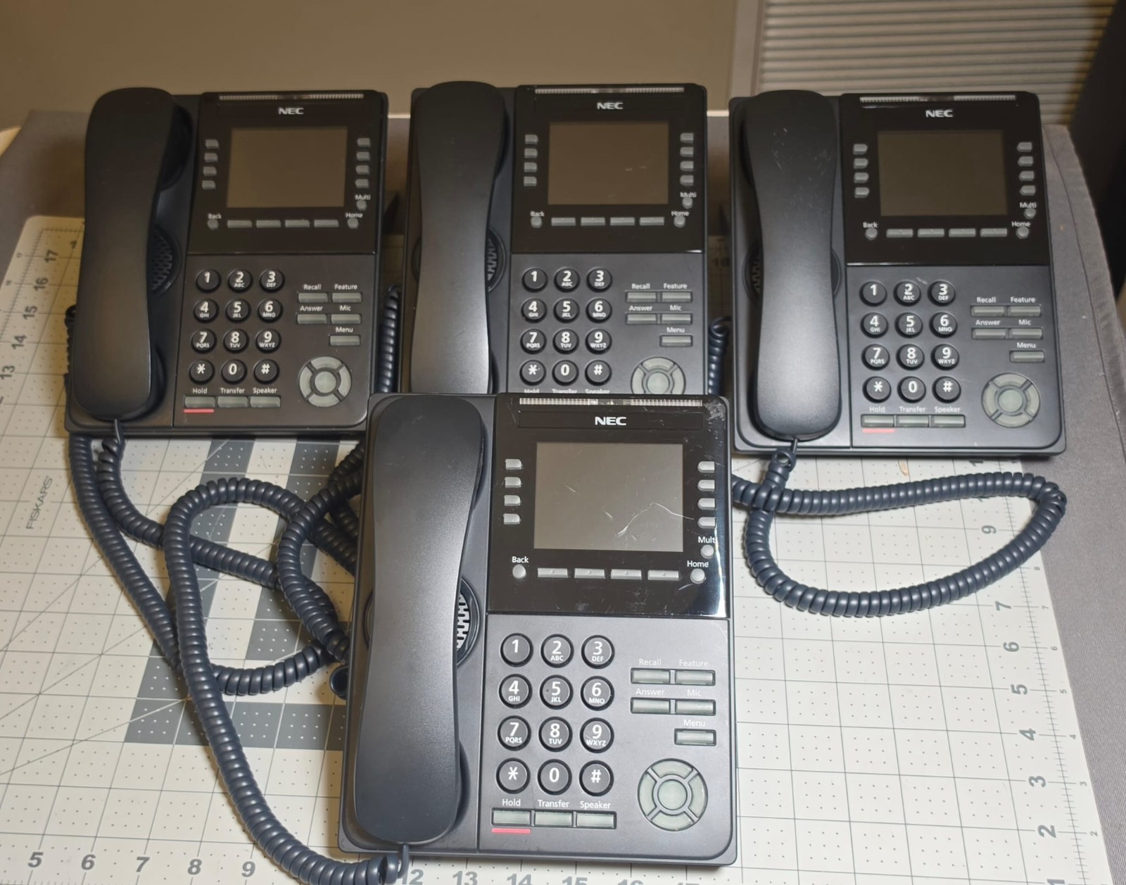 NEC DT900 Series ITK-8LCX-1 (BK) TEL Color Self-Labeling Phone USED LOT OF 4