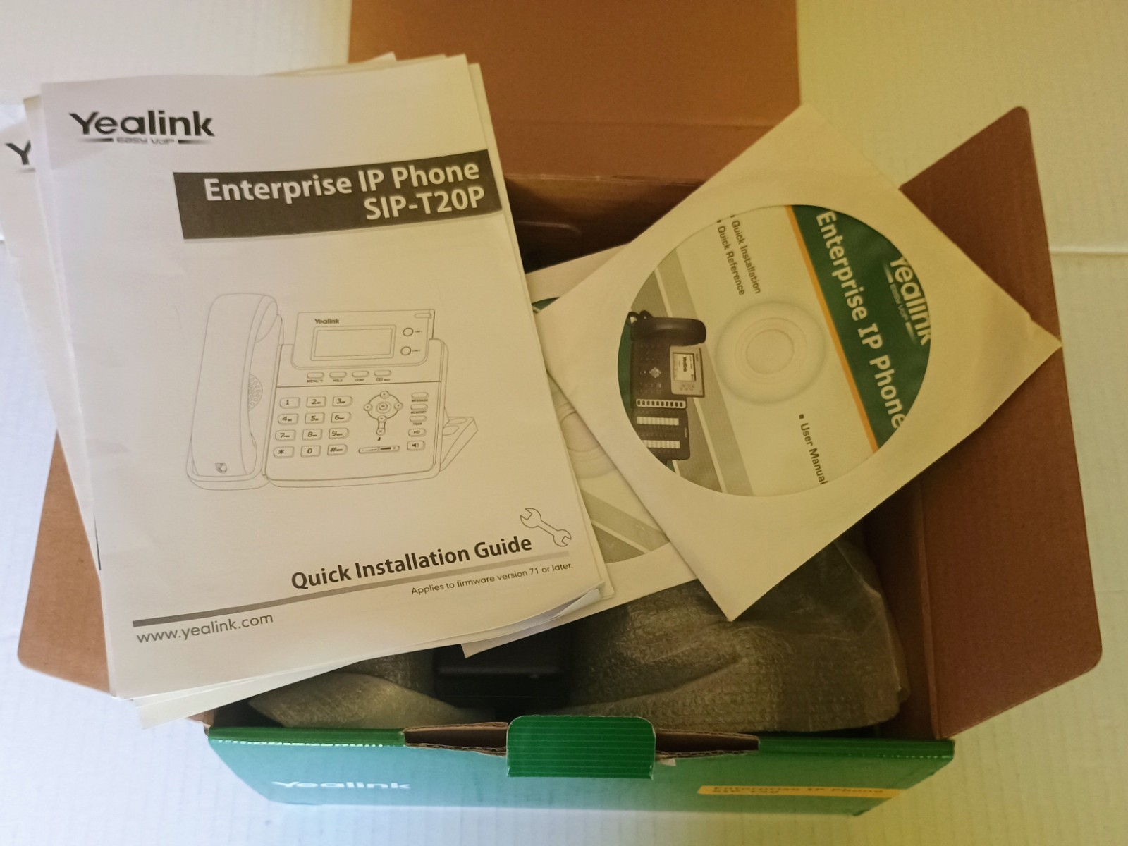 New Yealink Enterprise IP SIP-T20 VoIP Phone HD Voice