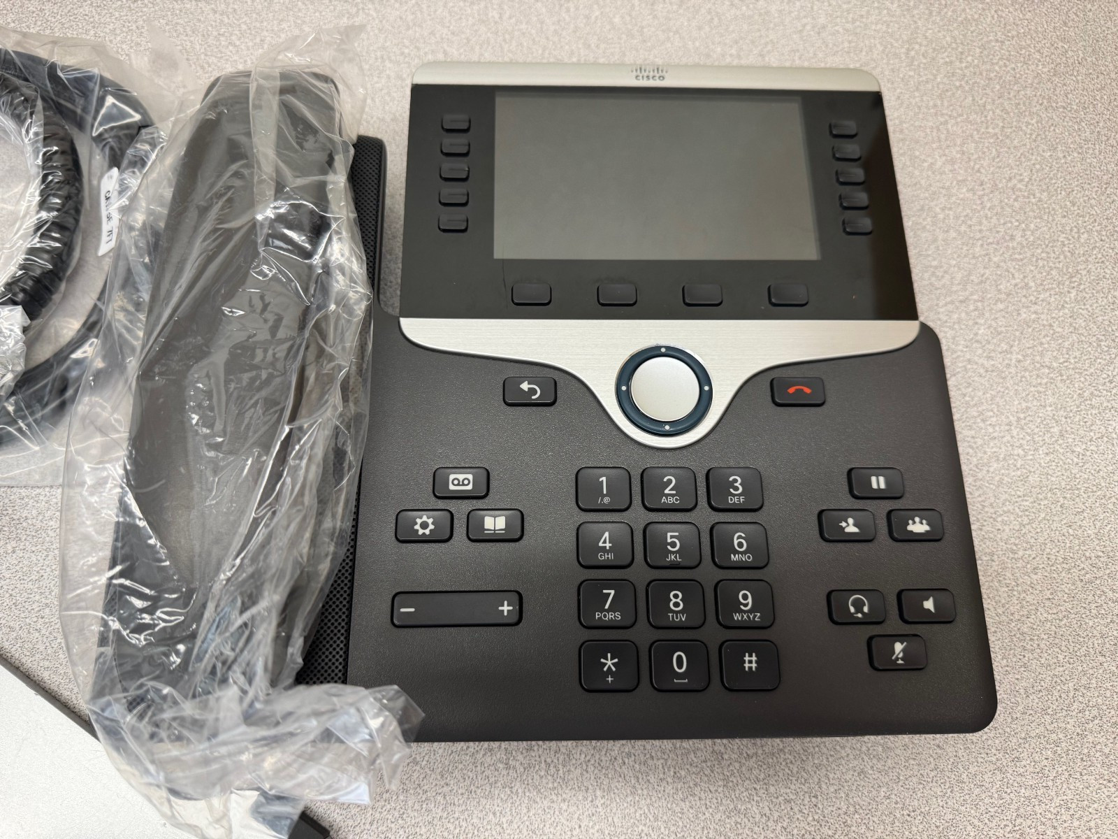 Cisco 8861 IP Phone CP-8861-K9= Cleaned and Tested w-New Cords Warranty