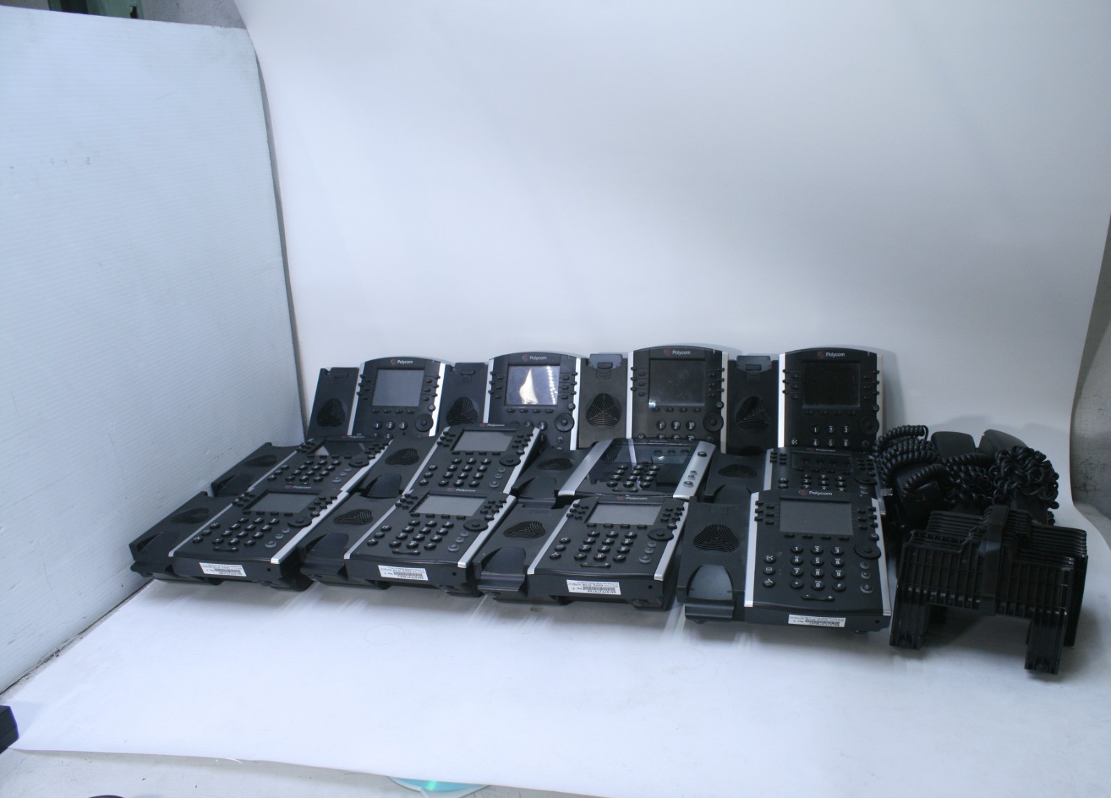 LOT OF 12 Polycom VVX 411 PoE IP Business VOIP Phones 2201-48450-001 T7-D4