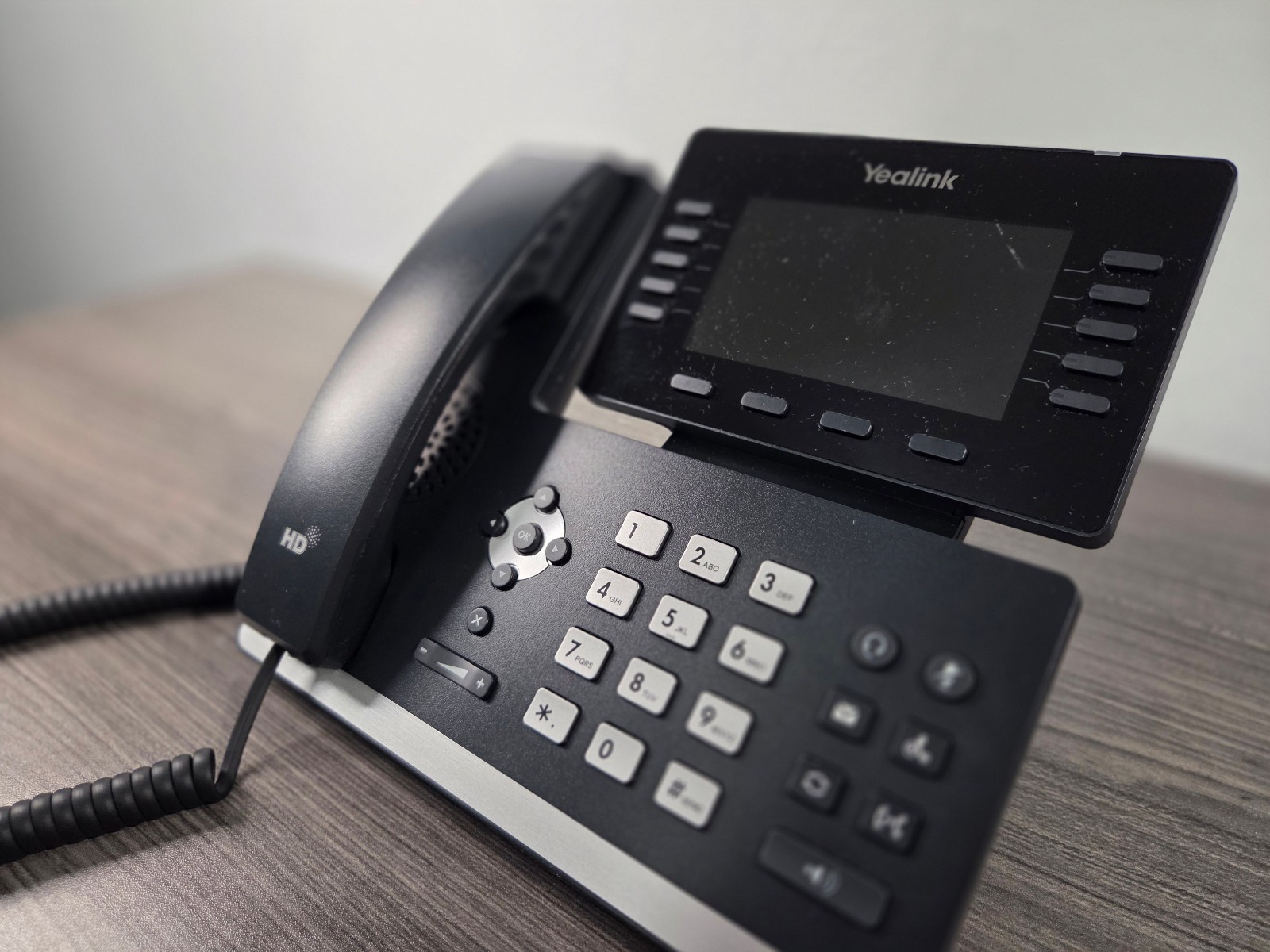 Yealink VoIP Phone Lot (1) SIP-T54W & (5) SIP-T33G IP Office Bundle PoE