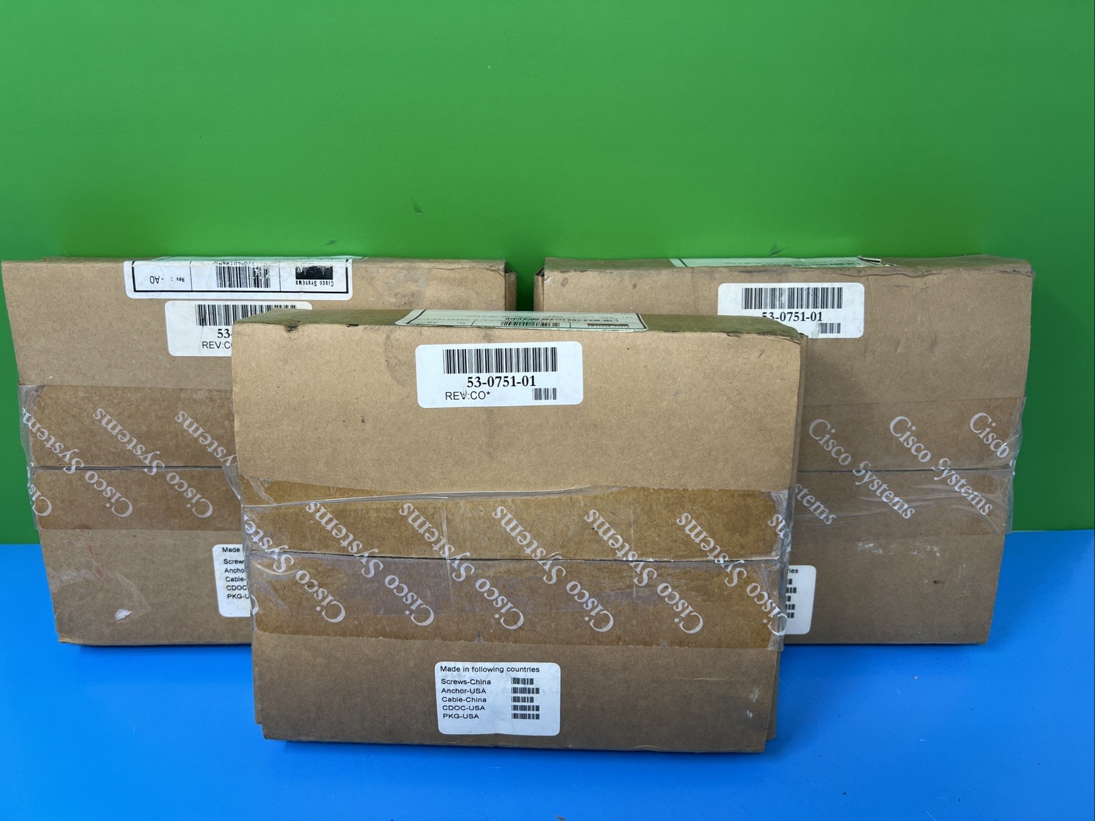 LOT OF 3 – Cisco CP-LCKNGWALLMOUNT Locking Wall Mount Kit 53-0751-01 NEW IN BOX