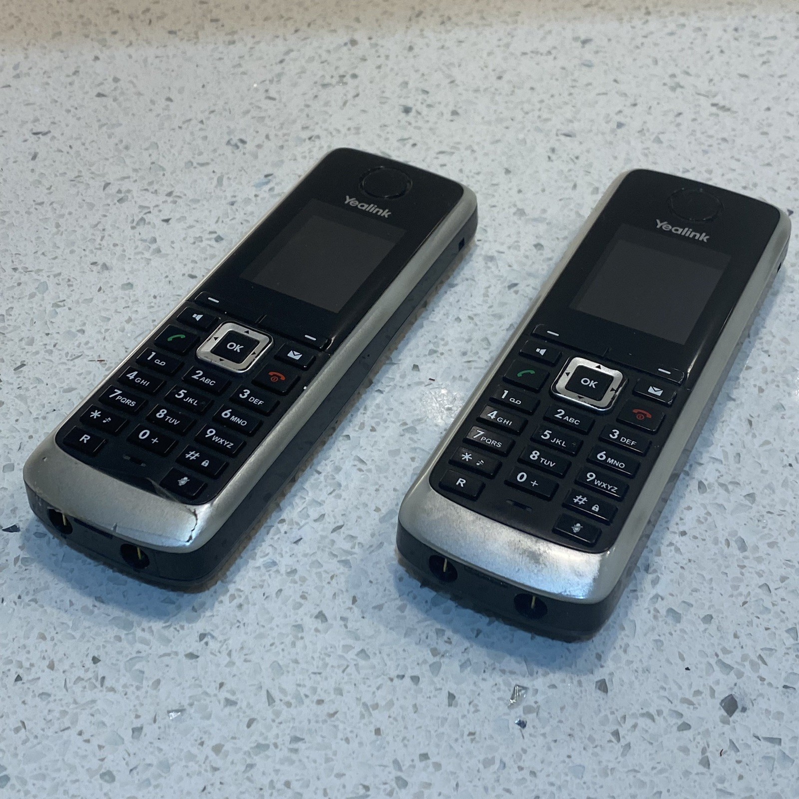 Yealink W52P IP DECT Cordless Phone System – Base Station + 2 Handsets – Used