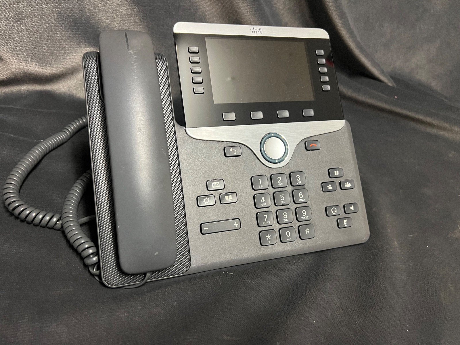 Cisco CP-8851-K9 Business VoIP Phone CP-8851
