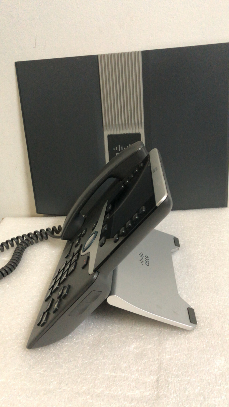 CISCO CP-8851-K9 VoIP Video Endpoint IP phone 8800 Series Color w/ Stand CP-8851