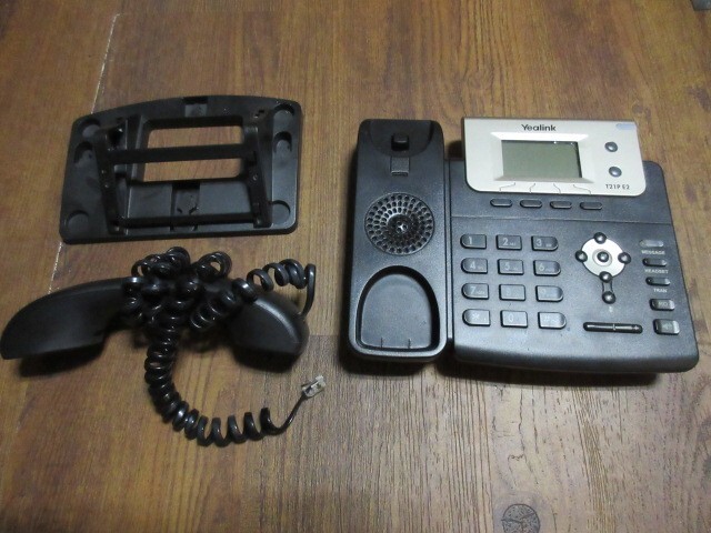 Yealink SIP-T21P E2 Dual-line Entry Level IP Phone with AC Adapter