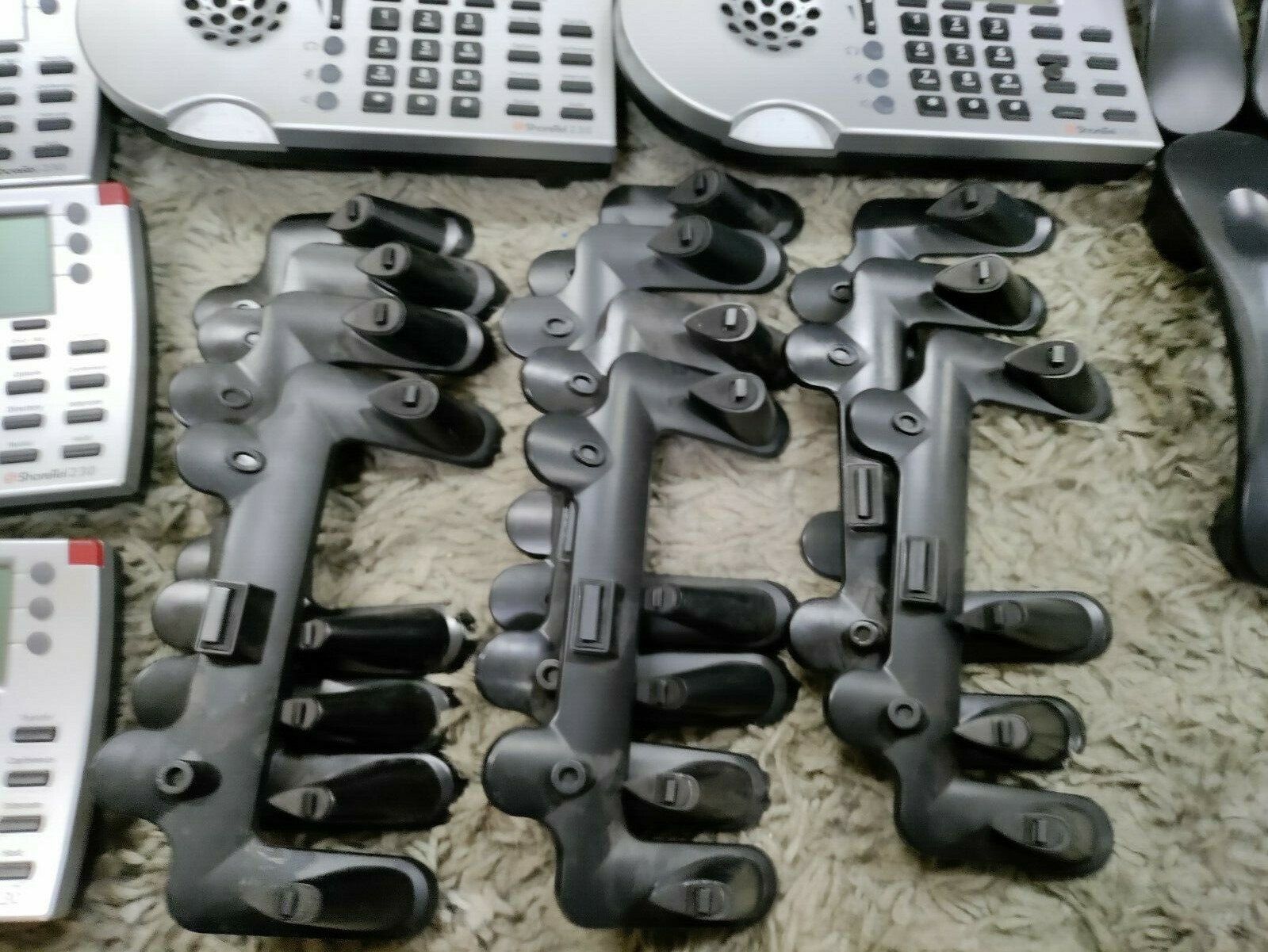 Lot of 11 ShoreTel 230 IP IP230 VOIP Business Phones w/stands & handsets