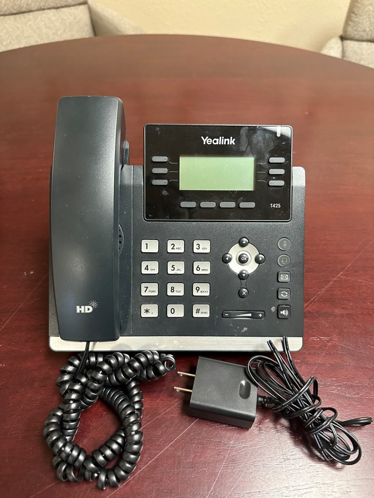Office Yealink SIP-T42S Black Phone, Normal size & Excellent Condition