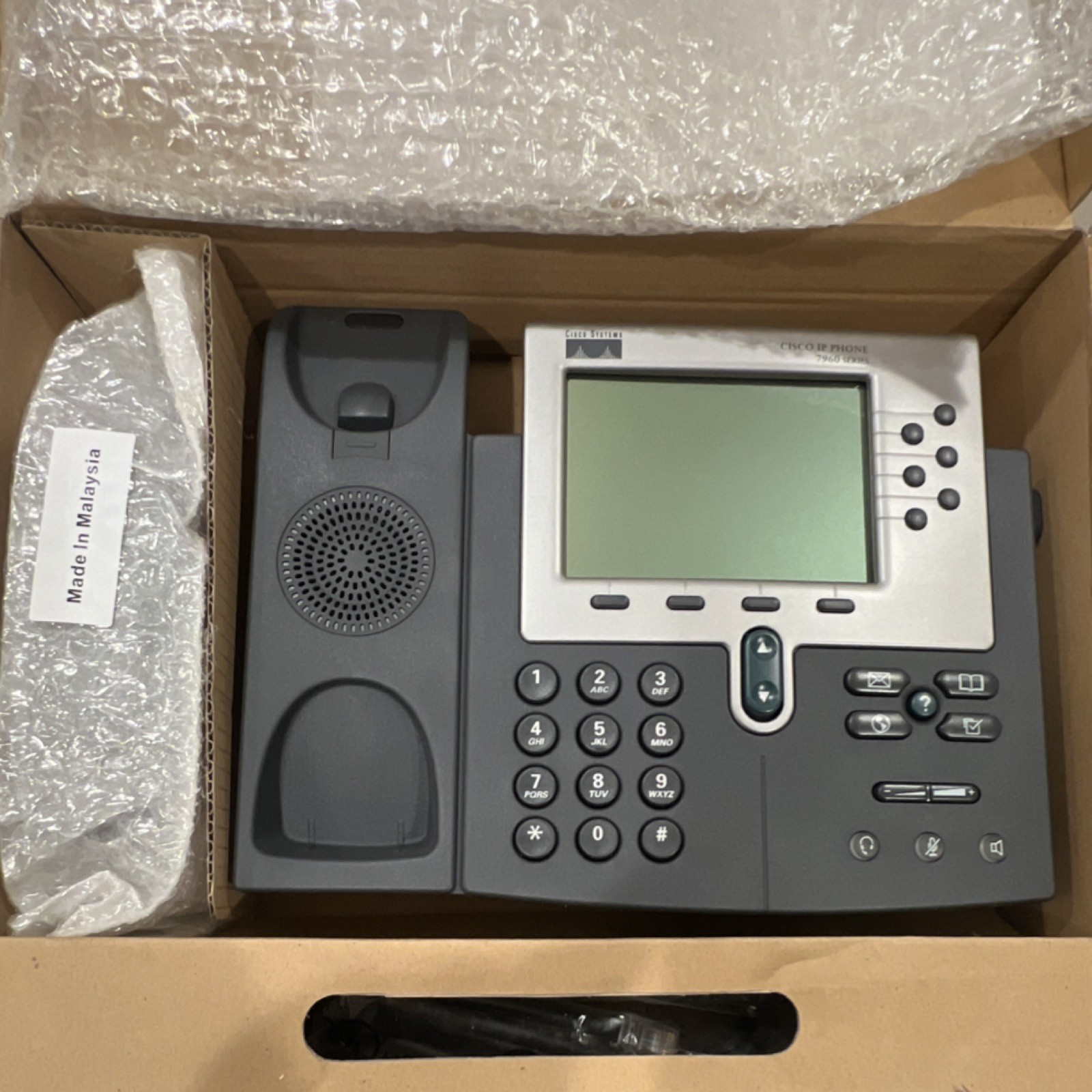 Cisco 7940 IP Phone, 2 Lines, Speakerphone, Gray, Ethernet RJ-45