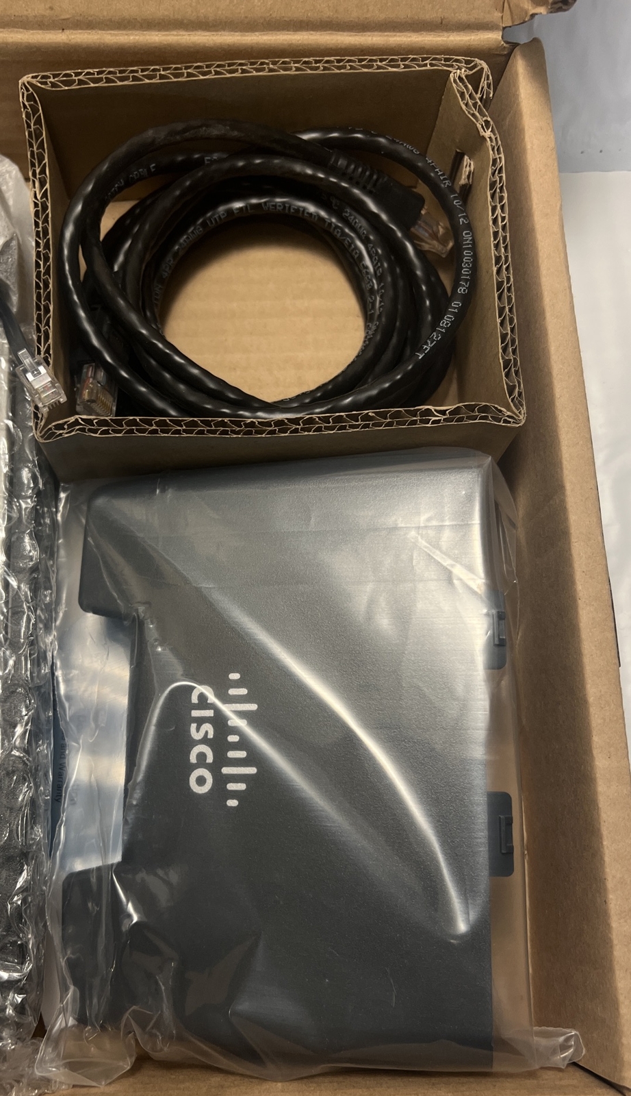 Cisco SPA504G 4-Line IP Phone Complete In Original Box. Cleaned Tested
