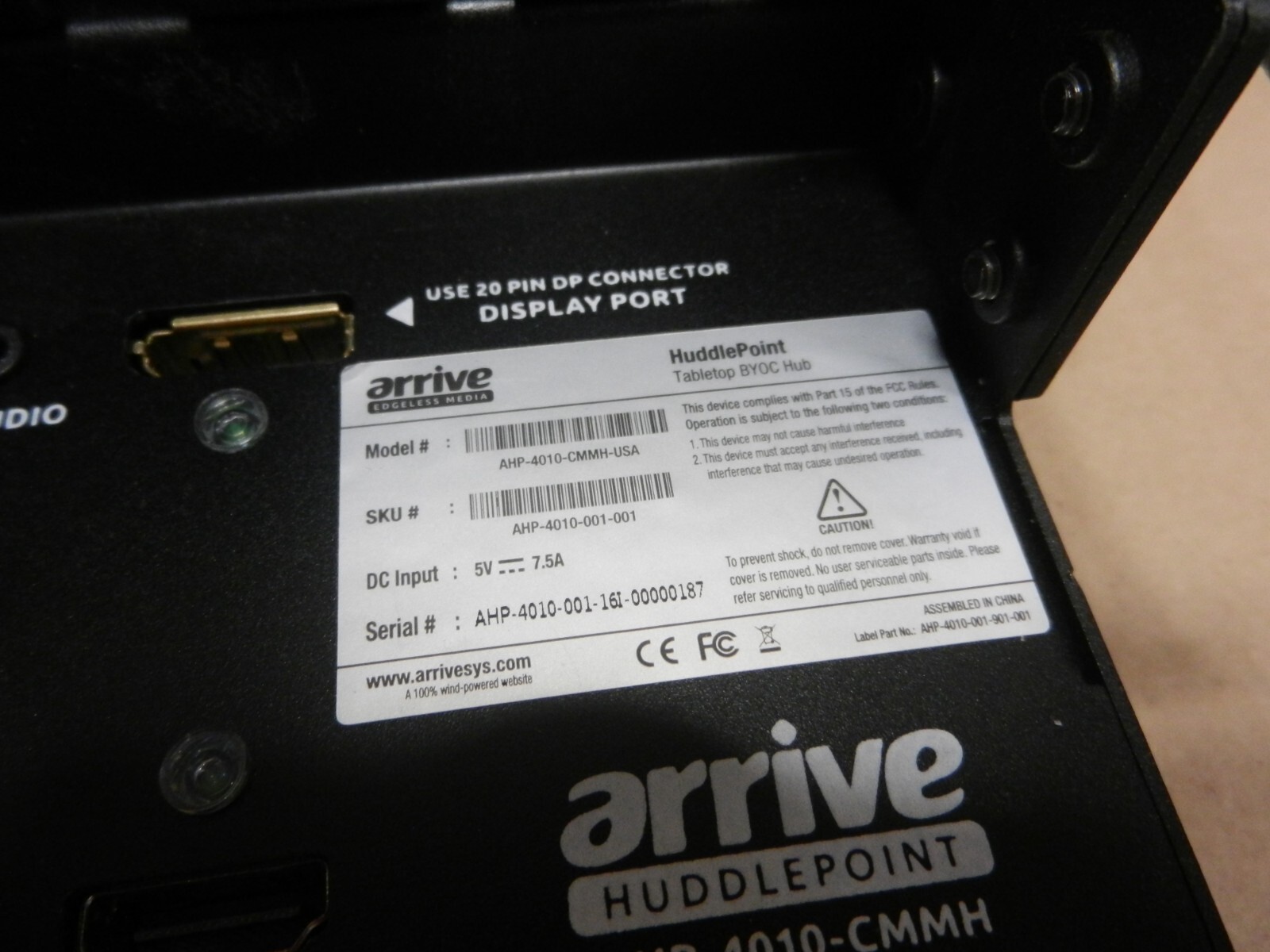 ARRIVE HUDDLEPOINT – BYOC BYOD Tabletop HUB # AHP-4010-CMMH-USA