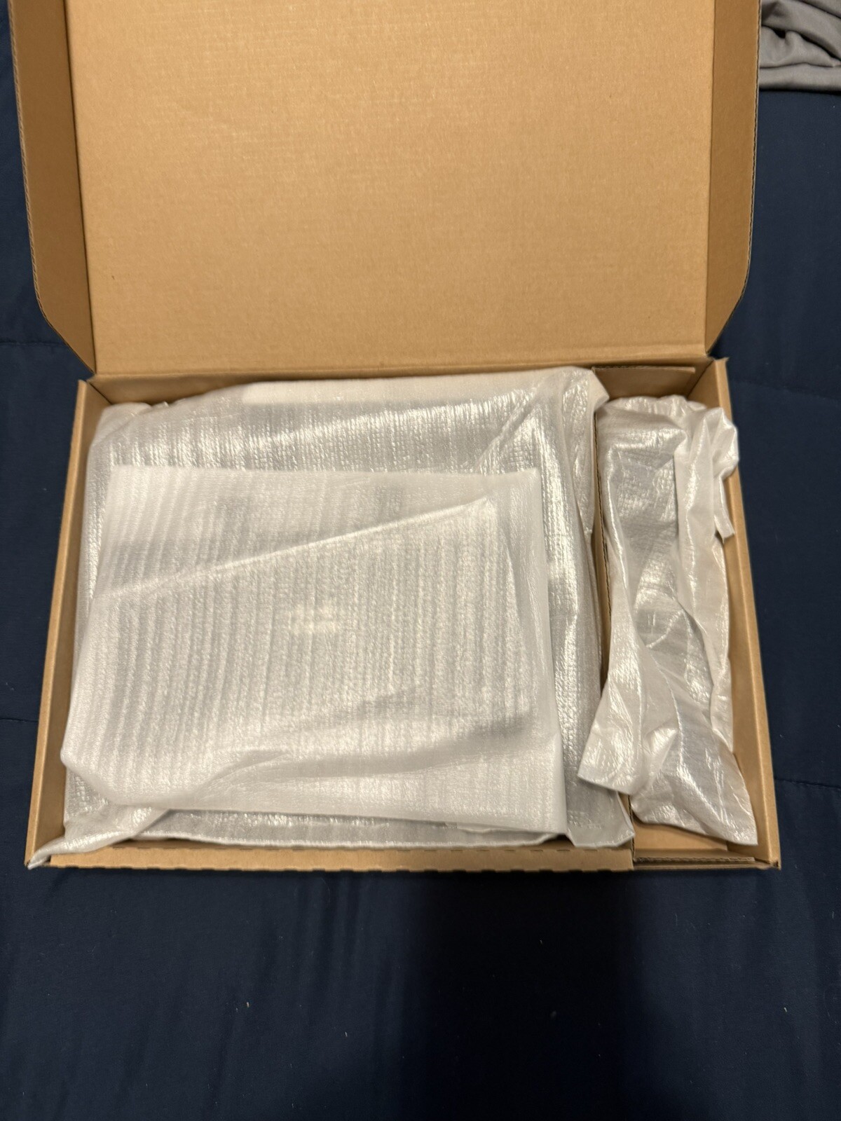 Cisco 8811 Corded Wall Mountable Phone – Charcoal (CP-8811-3PCC-K9)