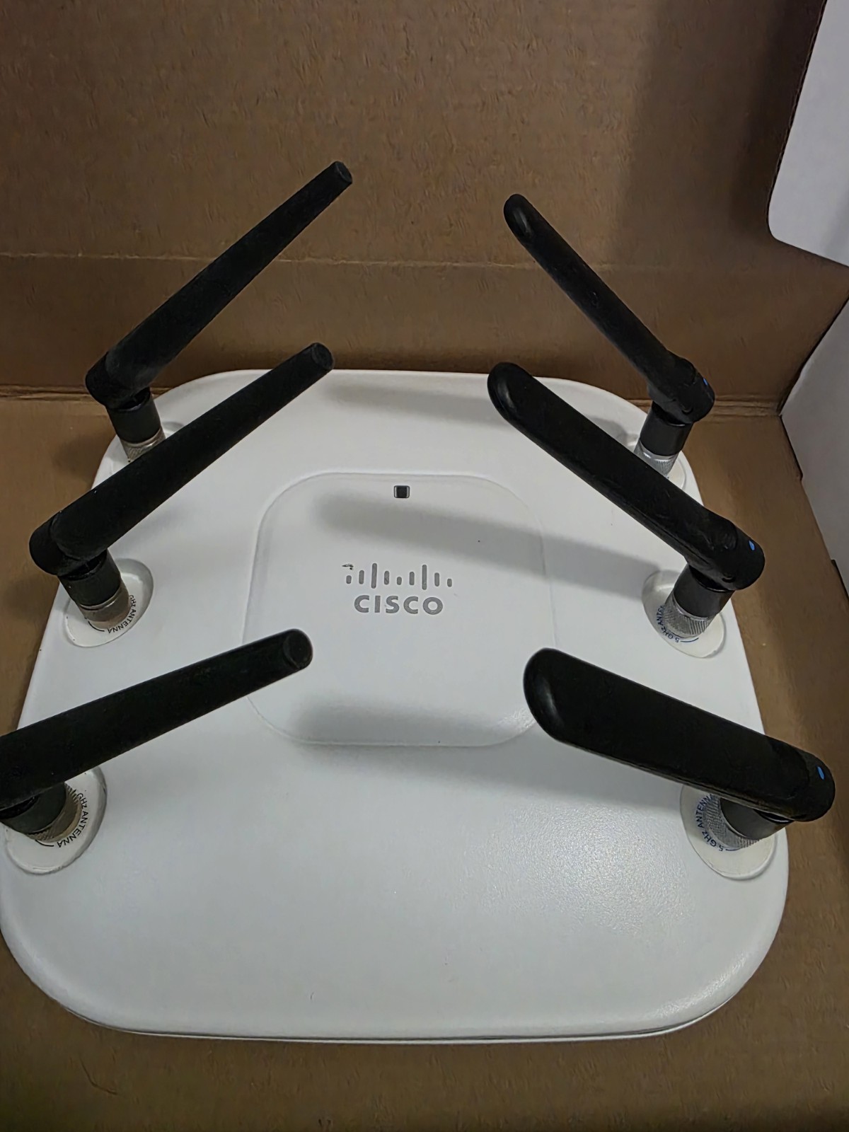 Cisco Aironet AIR-LAP1262N-A-K9 802.11n Access Point – With Antennas – Untested