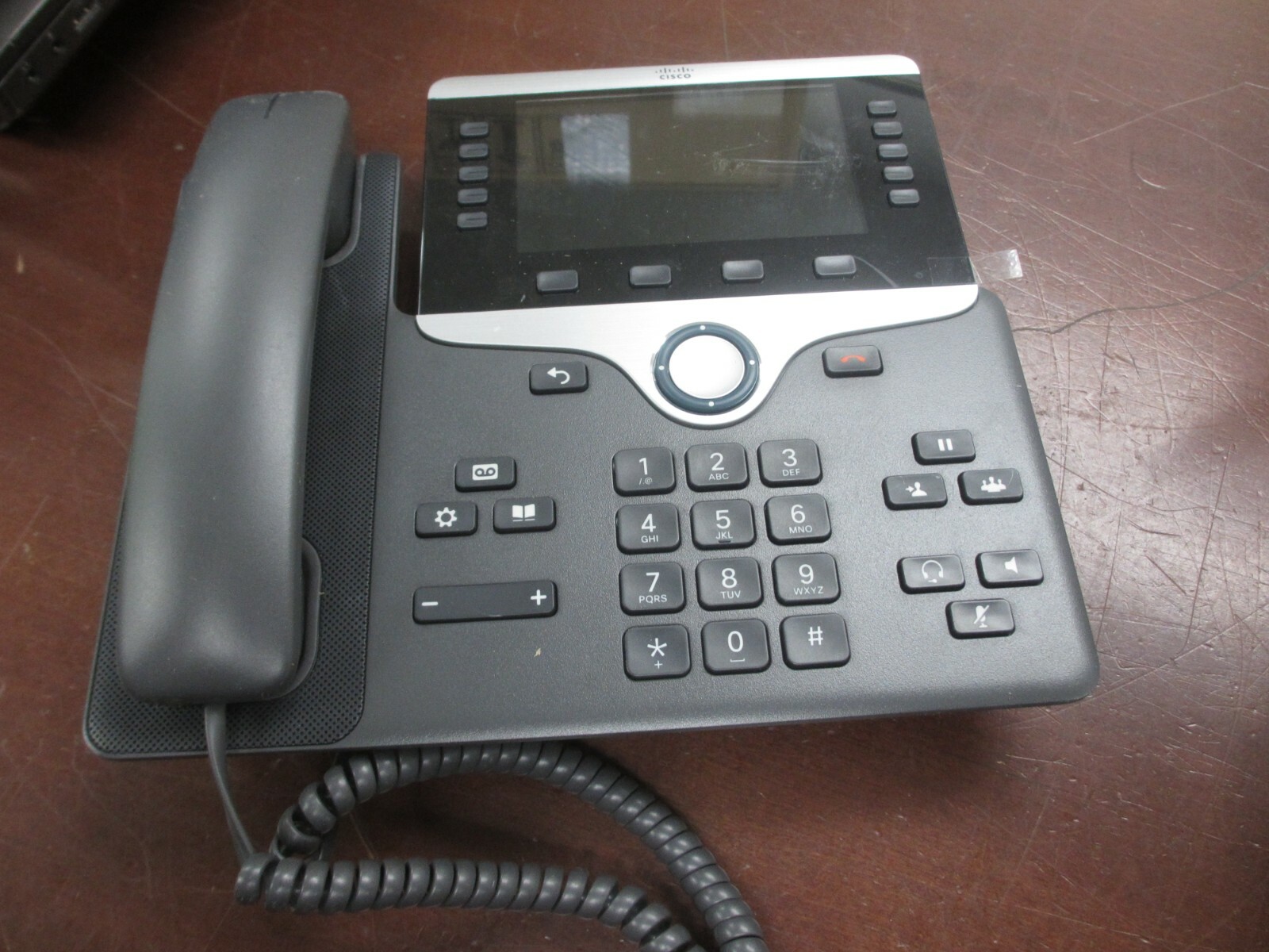 Lot of 2 CISCO CP-8851 VoIP Color LCD Display Phone with Handset [NO Base ]