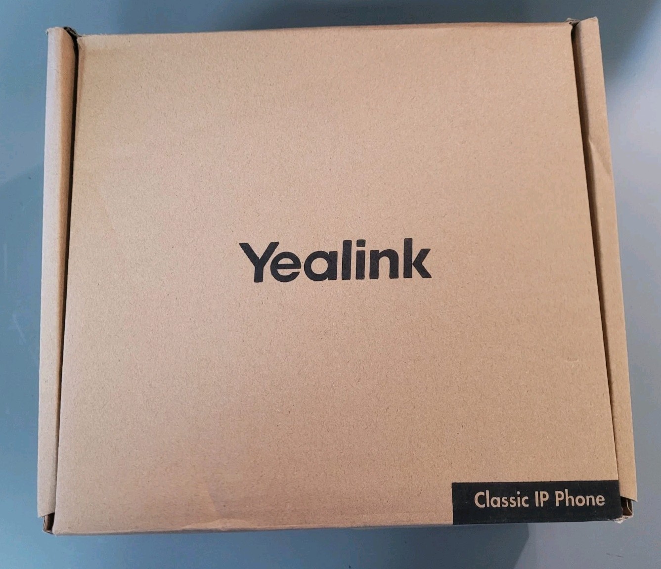 Yealink SIP-T33G IP Business Phone Black 2.4″ Color Display – OPEN BOX