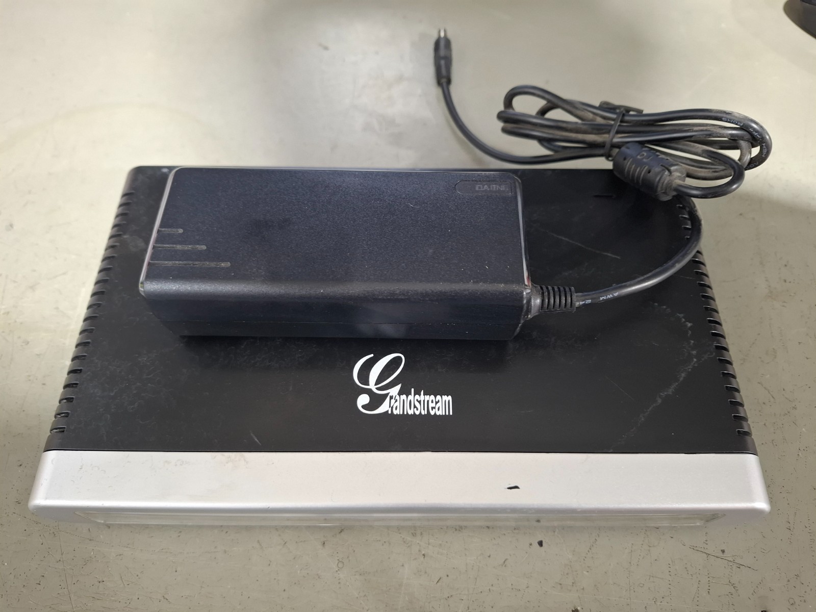 GrandStream GXW4004 4 FXS VoIP Gateway with/ PSU