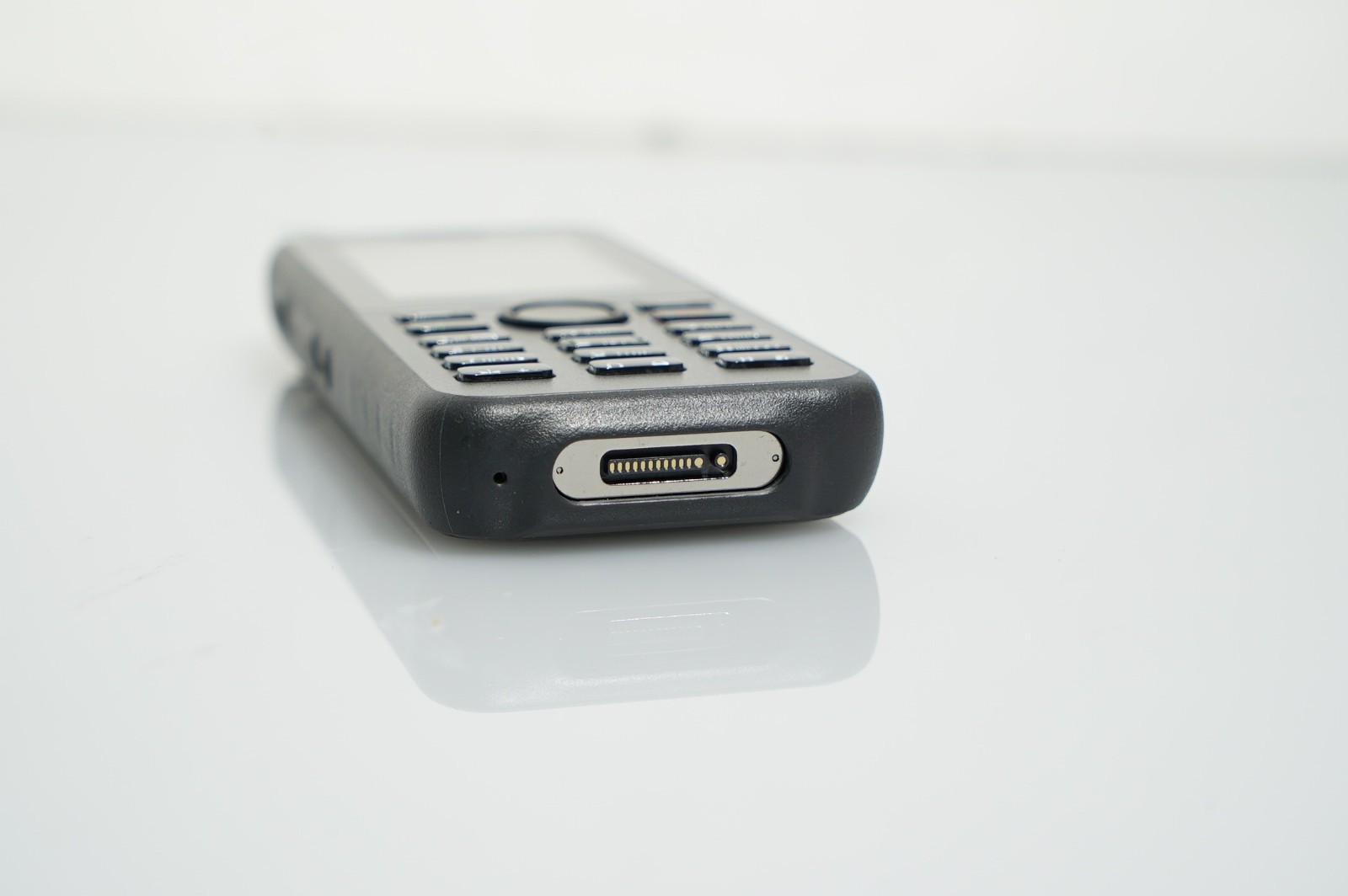 Cisco CP-8821-K9-BUN Unified Wireless IP Phone 8821 World Mode Bundle New