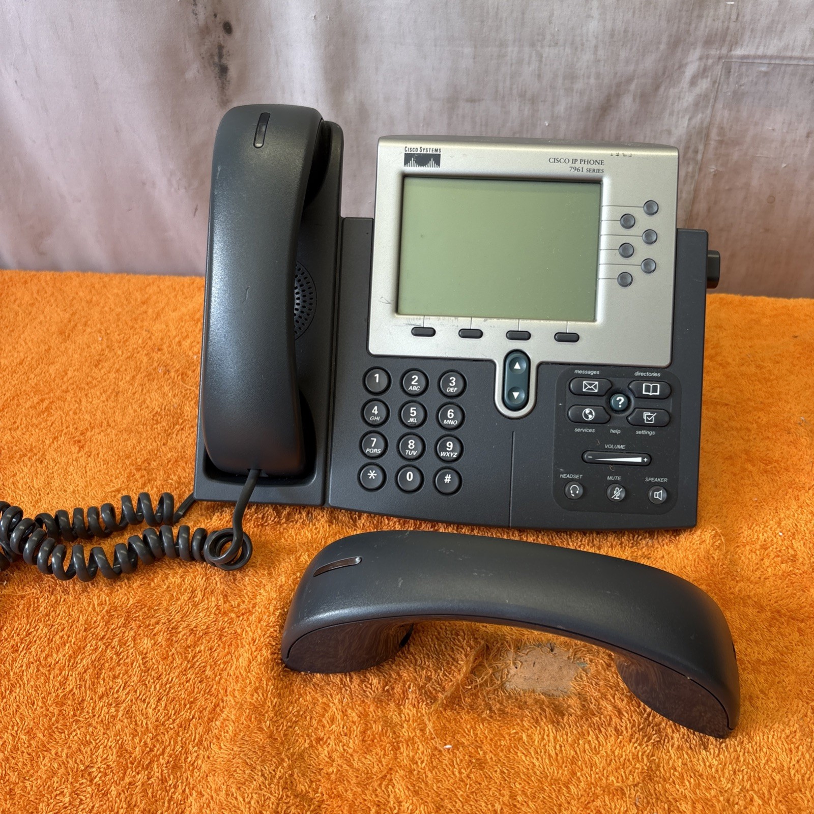DN~Cisco 7961G IP VoIP Business Conference Call Phone With Spare Handset.
