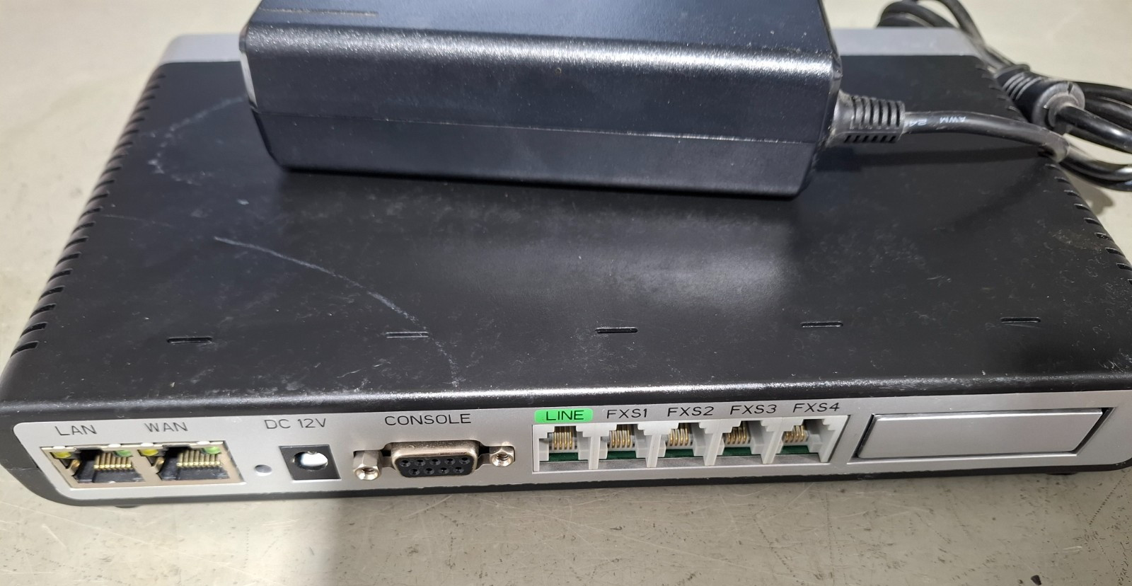 GrandStream GXW4004 4 FXS VoIP Gateway with/ PSU