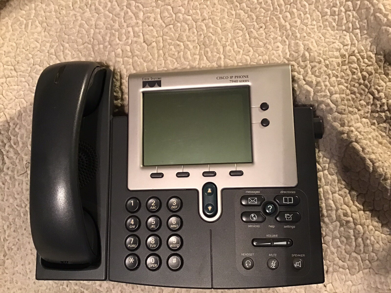 Cisco 7940 Series Unified IP VoIP Phone Telephone Office BCP-7940G