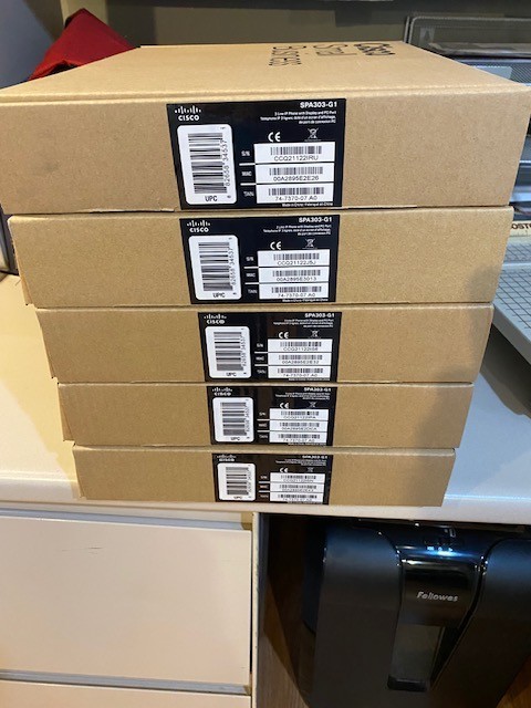 Cisco SPA303-G1 3 Line IP Phone with Display – Black