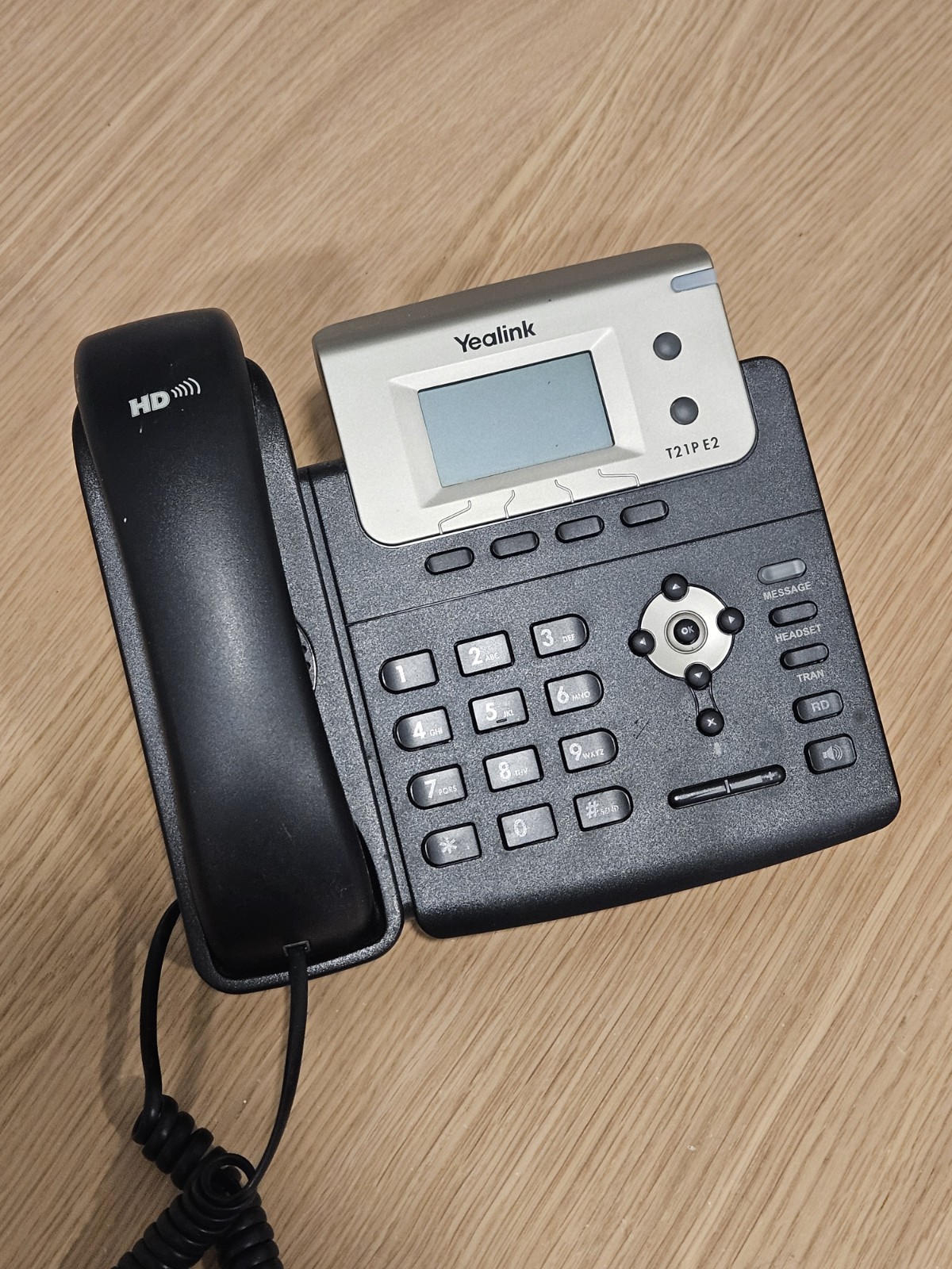 Yealink Enterprise IP Phone SIP-T21P E2 – with *Spare* (Extra) Power Supply