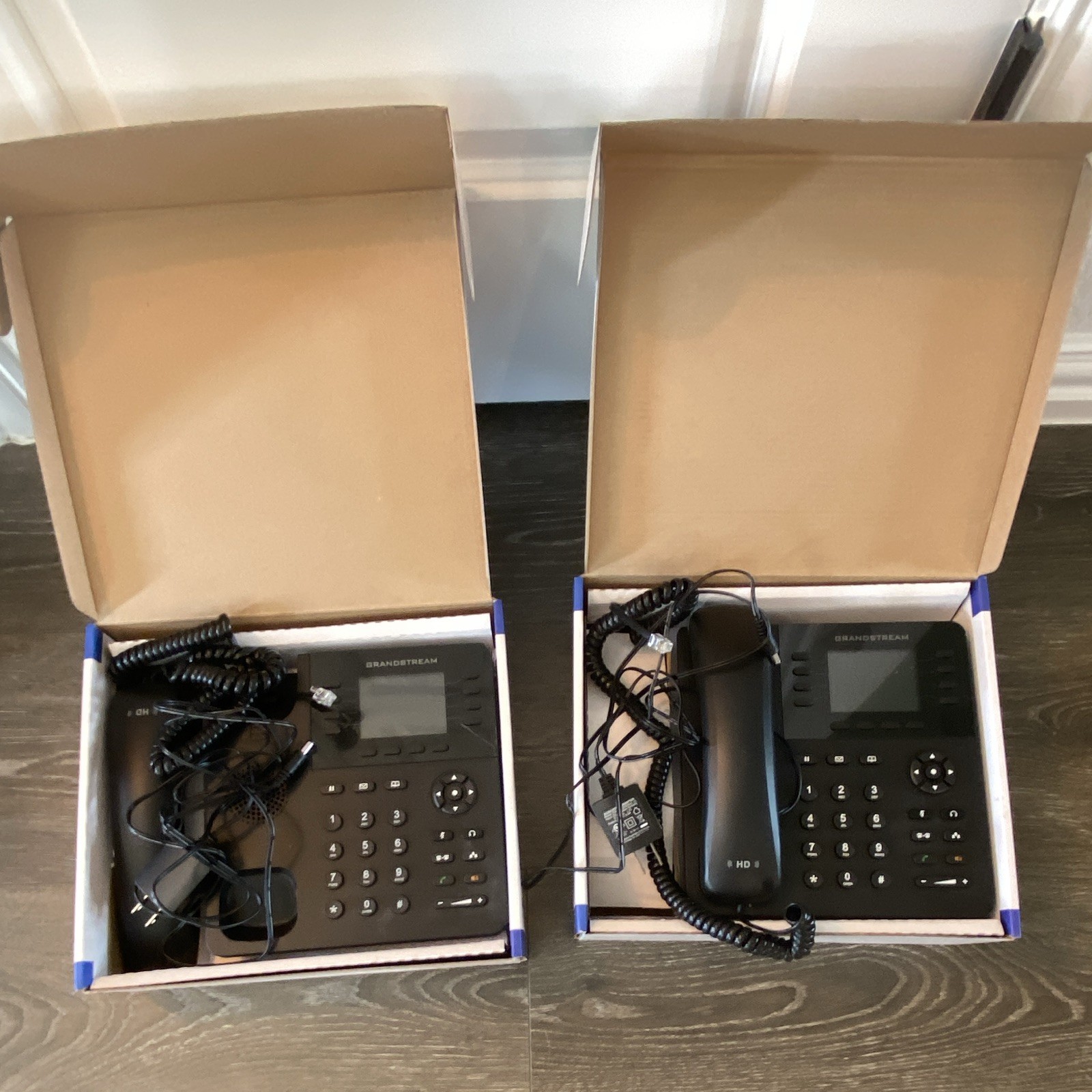 Grandstream GXP2135 Black IP Phone 8-Line PoE Bluetooth Speakerphone Lot 2